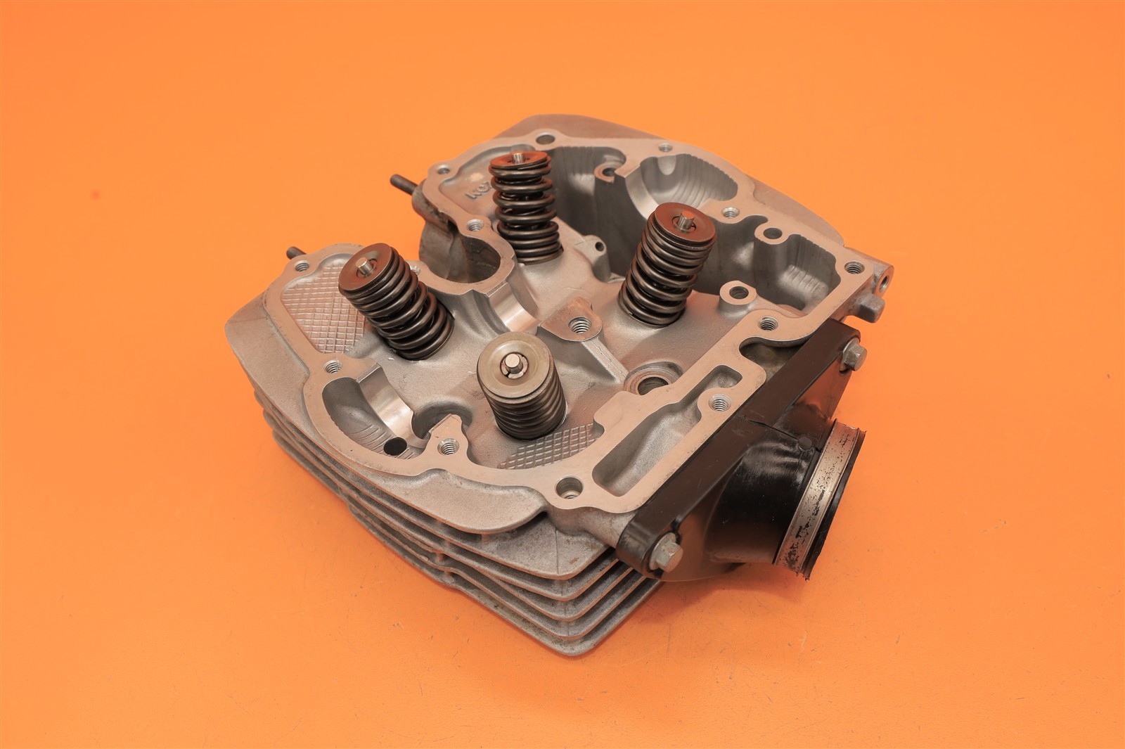 1996 96-04 XR250R XR250 OEM Cylinder Head Valve Box Train Engine Top End IN/EX