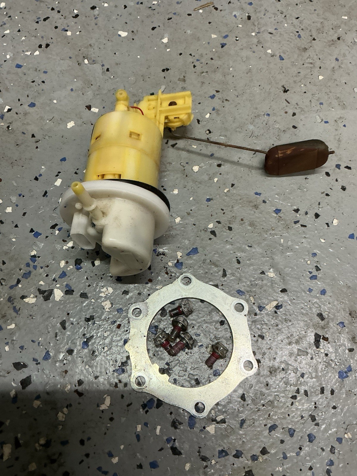 17-24 Kawasaki Z125 BR125 Fuel Pump Gas Oem 17-24 Kawasaki Z125 BR125 Fuel Pump Gas Oem