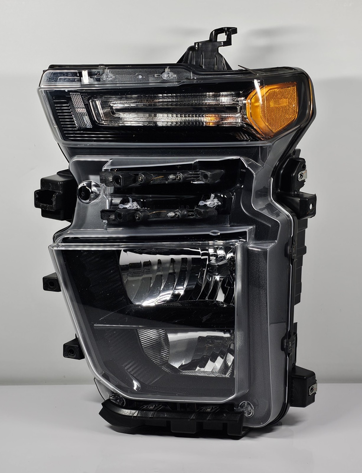 NICE 2020-2023 Chevrolet Silverado 2500 3500 Driver Left Headlight Halogen OEM