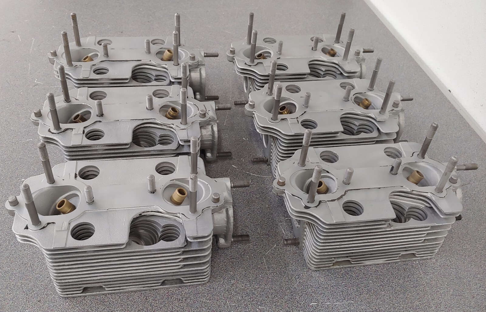 SET OF 6 MODIFIED ORIGINAL PORSCHE 901 911 BARE CYLINDER HEADS K1819d 1968-69