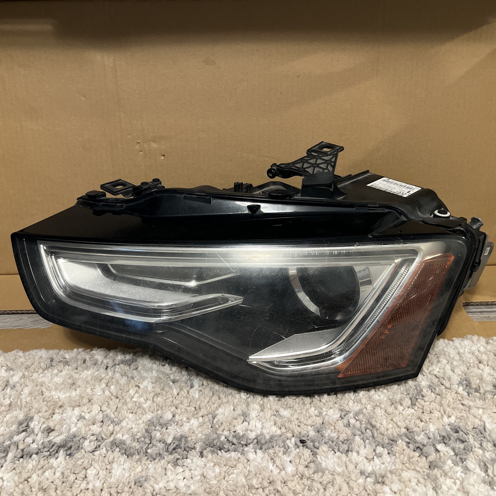 2013-2017 AUDI A5 S5 Left Driver Headlight Xenon HID OEM 8T0941005E