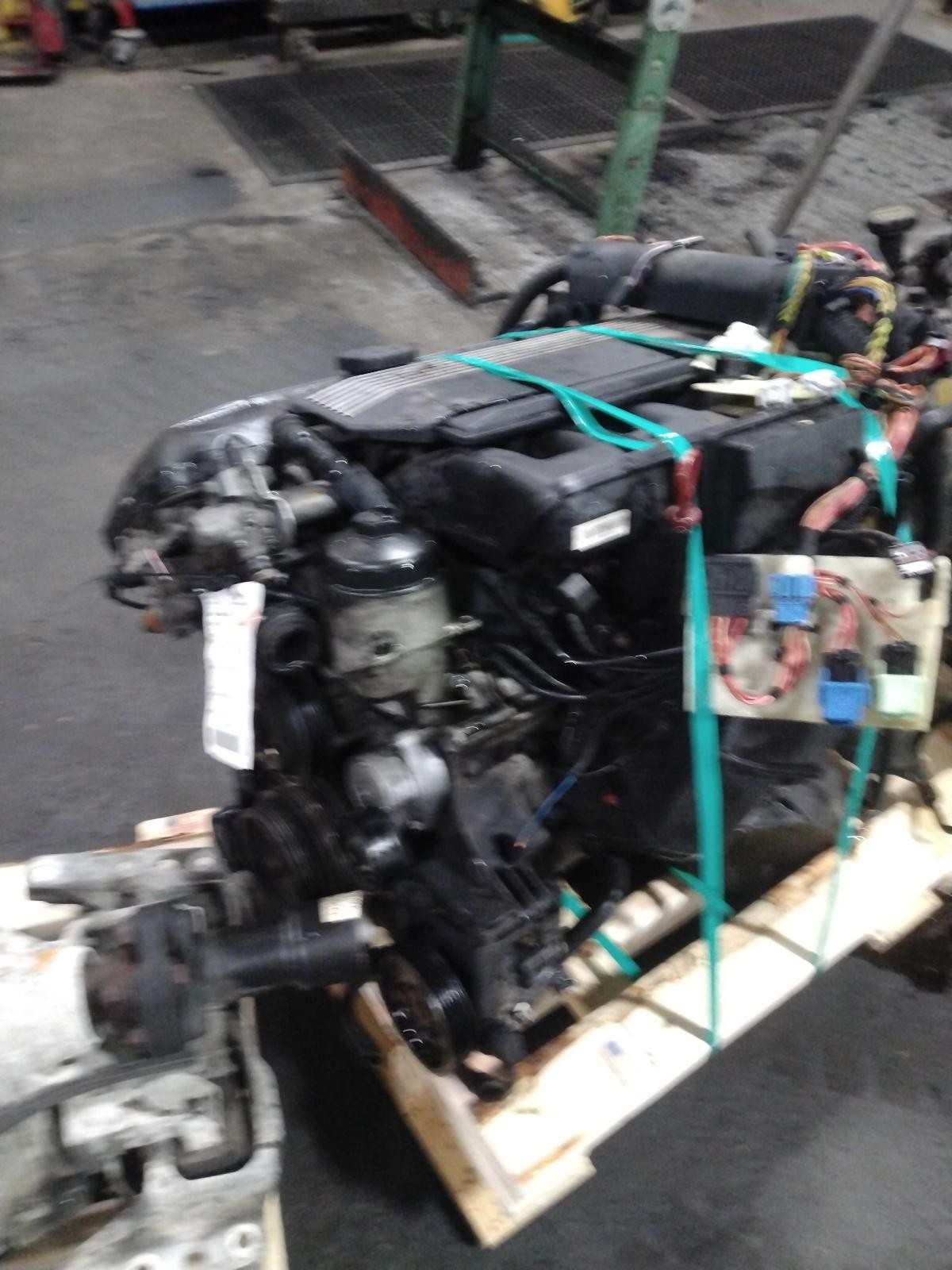 BMW 530i 2004 Engine 3.0L GAS 165K mi. 11000153300 4699