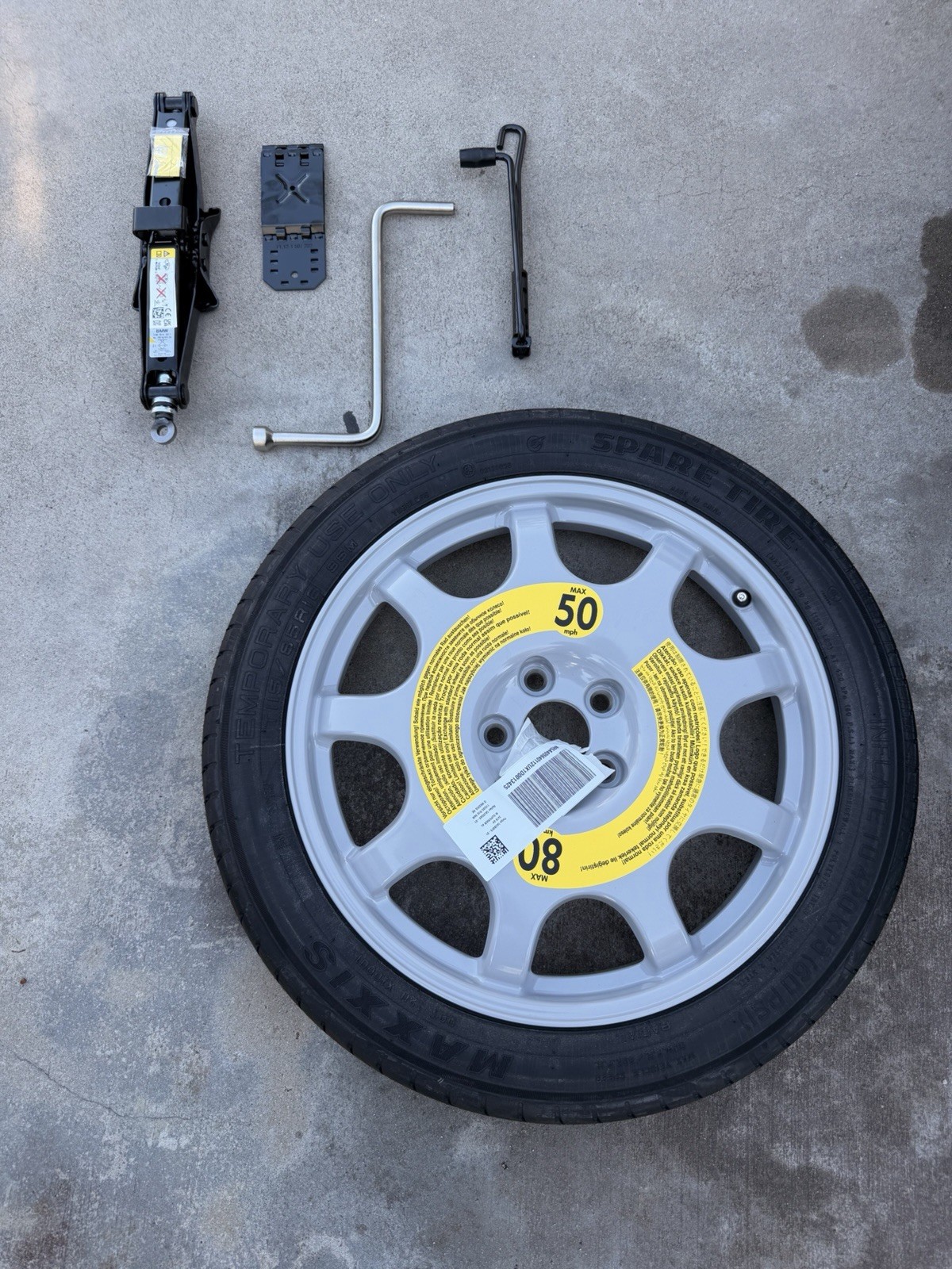 2024 2025 2026 2027 BMW 5 Series 530 540 M550i Emergency Spare Tire Jack Kit 18”
