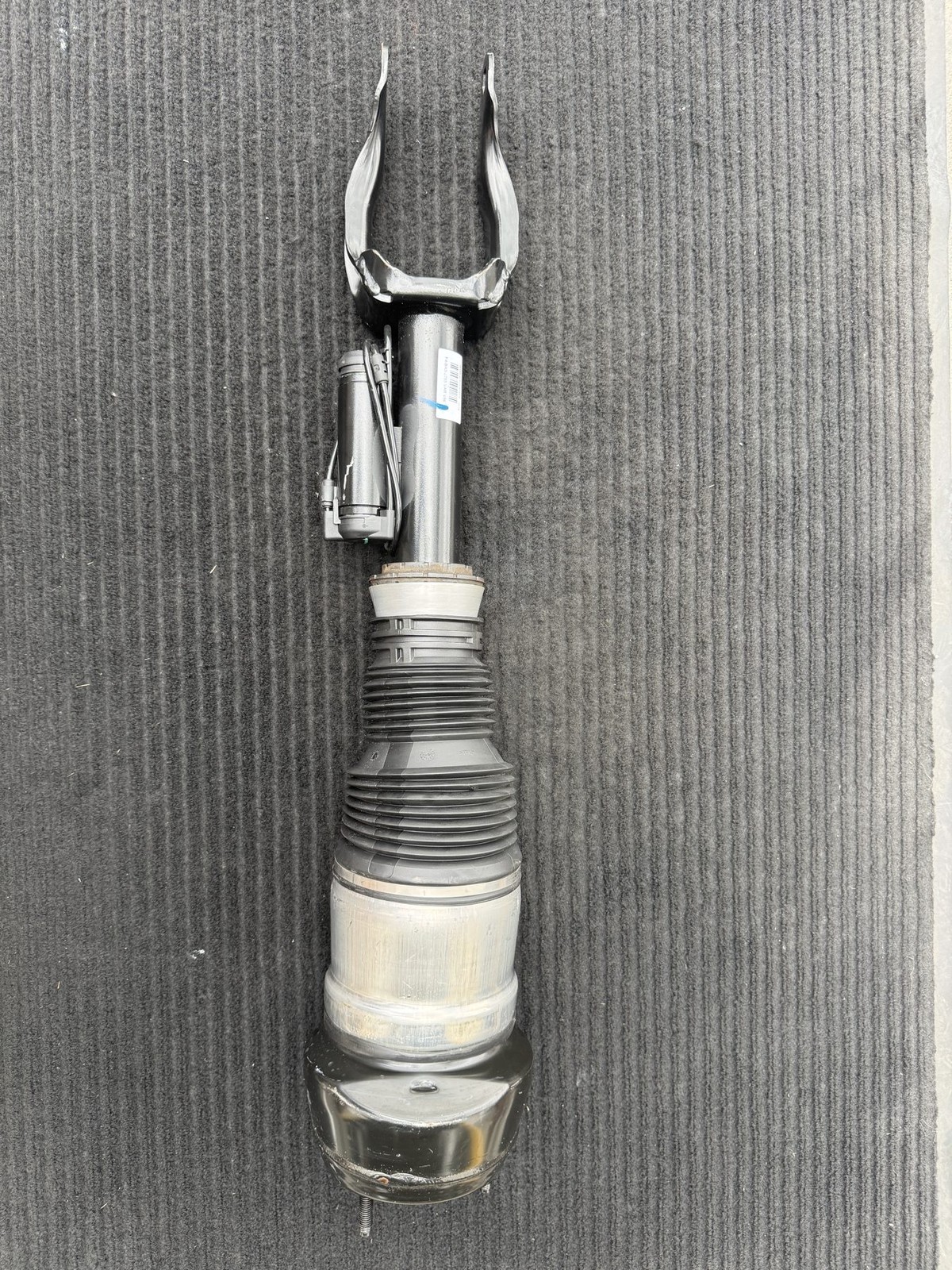 2013-2019 Mercedes-Benz X166 Right Air Suspension Shock Strut OEM A1663231200