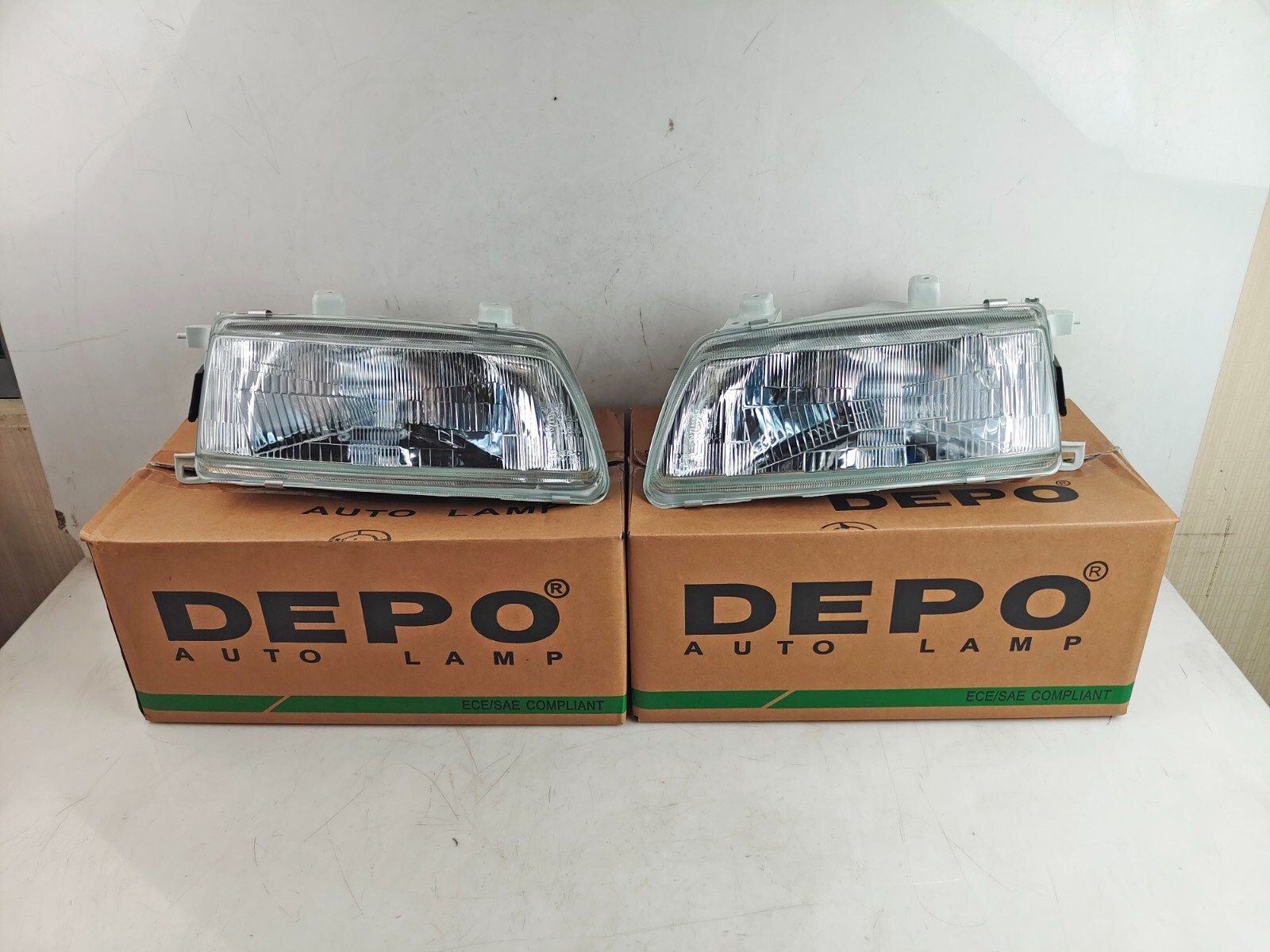 DEPO EDM Pair Headlight Lamp For Honda Civic EF ED EF2 EF8 EF9 1990-1991 Glass