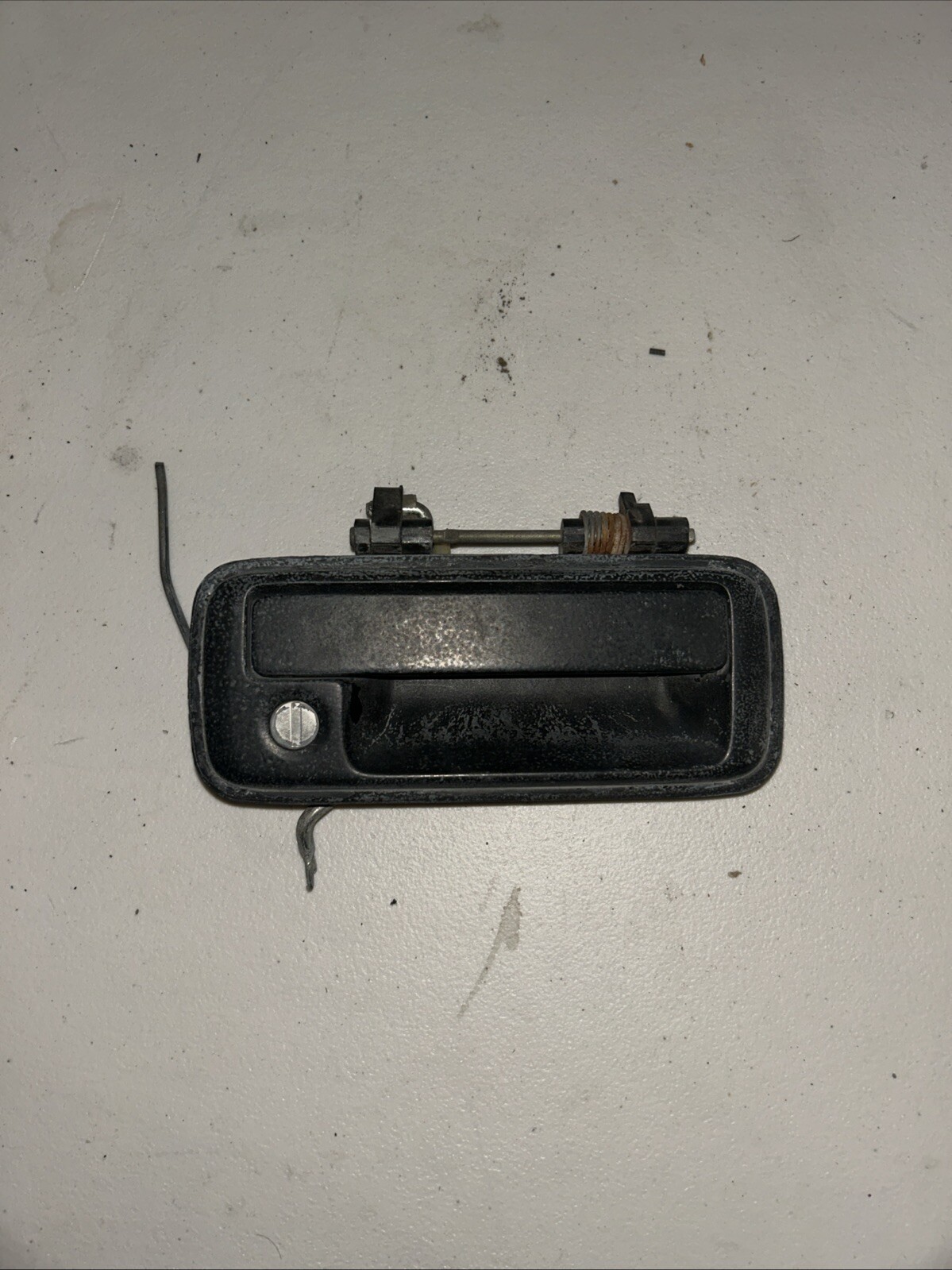 1986-1989 TOYOTA CELICA FRONT RIGHT PASSENGER SIDE OUTSIDE DOOR HANDLE OEM