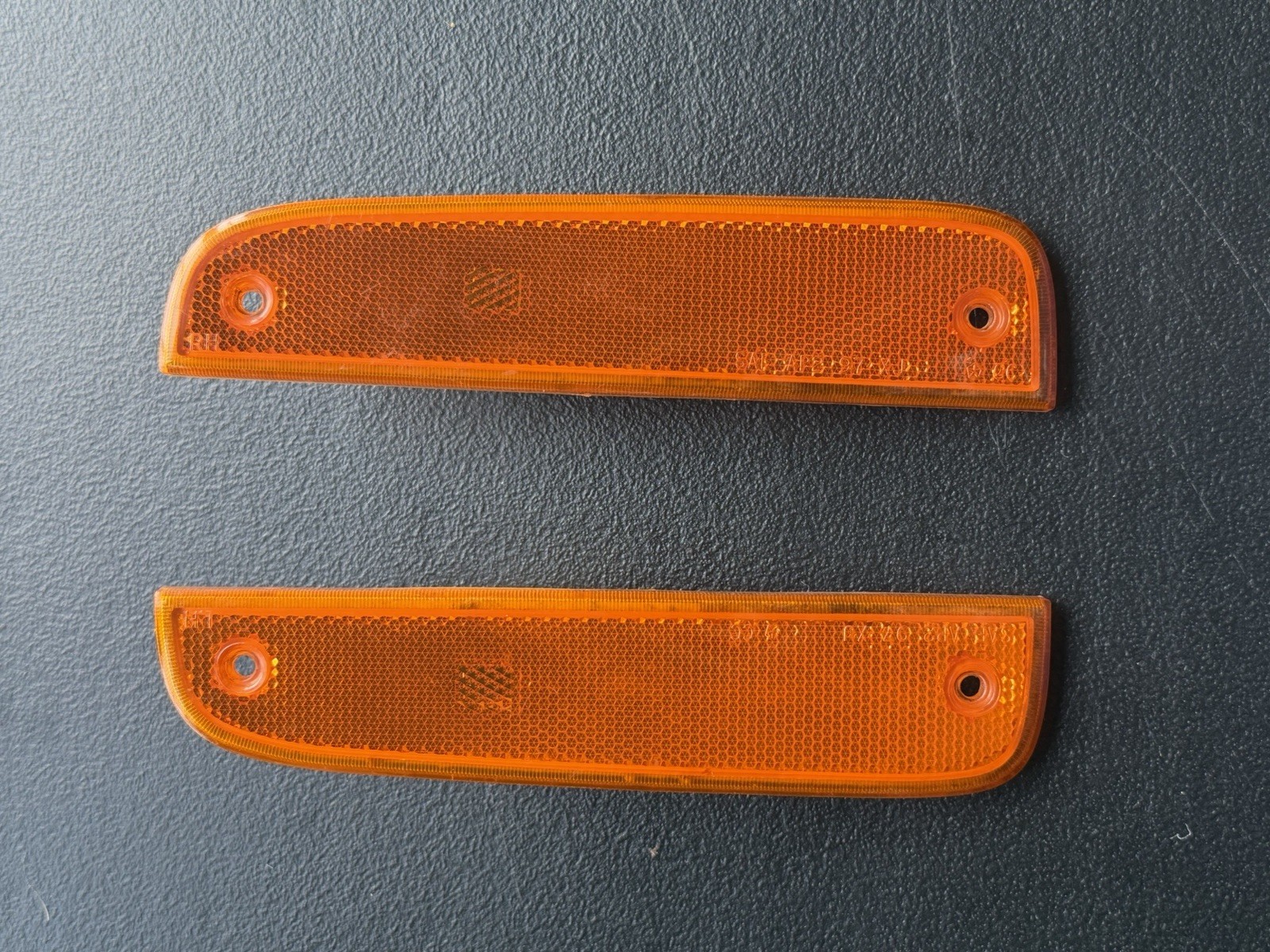 97-01 Jeep Cherokee XJ Right & Left Side Marker Lights OEM