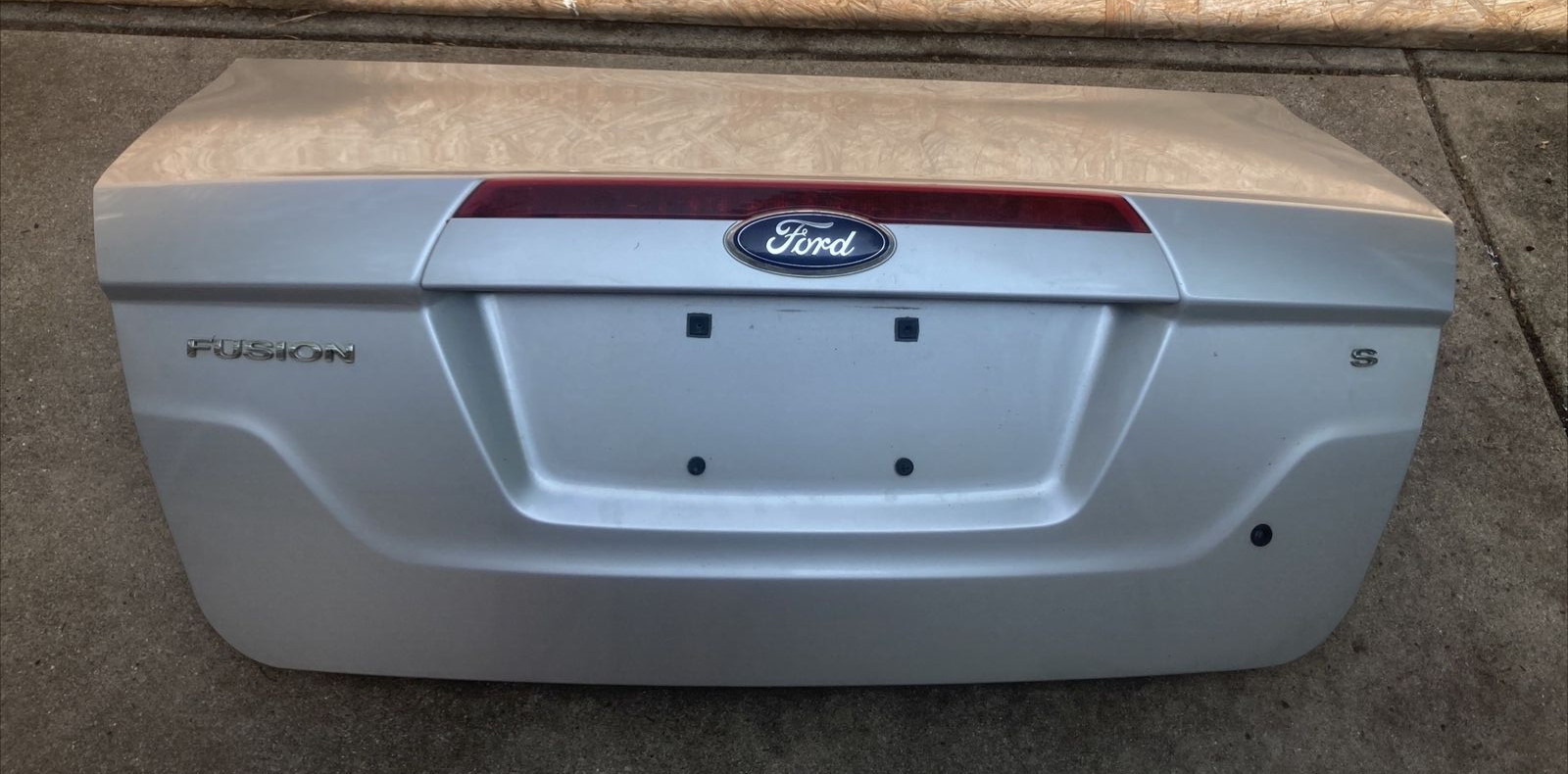 Nice OEM Silver 2010-12 Ford Fusion S - Rear Trunk Deck Lid w/o Spoiler