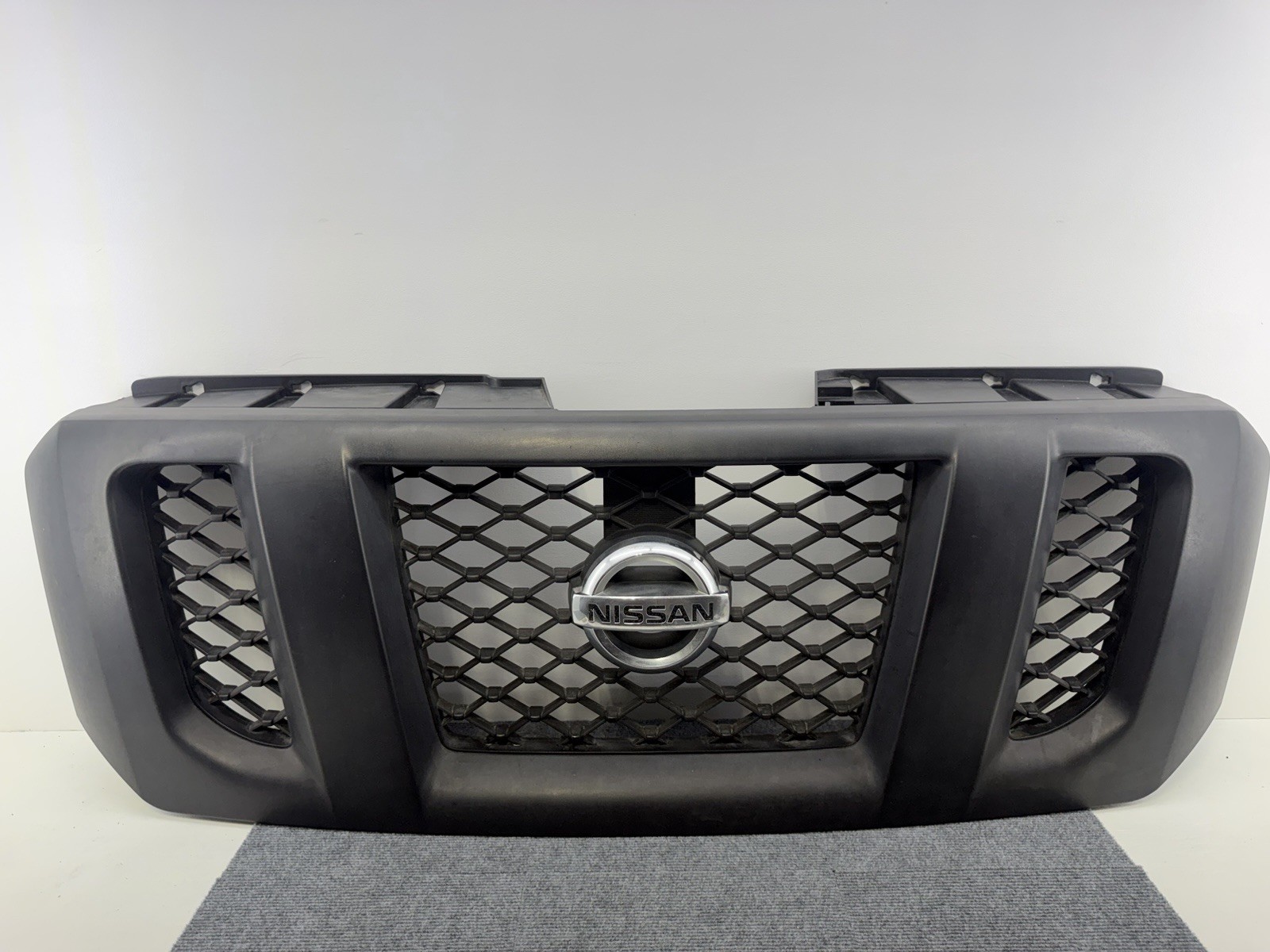 2012-2021 Nissan NV1500 NV2500 NV3500 Front Upper Grill Grille Black Oem Genuine 2012-2021 Nissan NV1500 NV2500 NV3500 Front Upper Grill Grille Black Oem Genuine