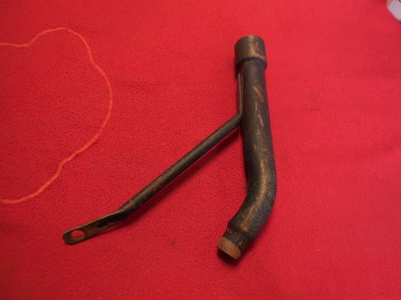 1971 - 72 Chevrolet GMC K10 K20 K30 Blazer Jimmy oil filler tube 350 original GM 1971 - 72 Chevrolet GMC K10 K20 K30 Blazer Jimmy oil filler tube 350 original GM