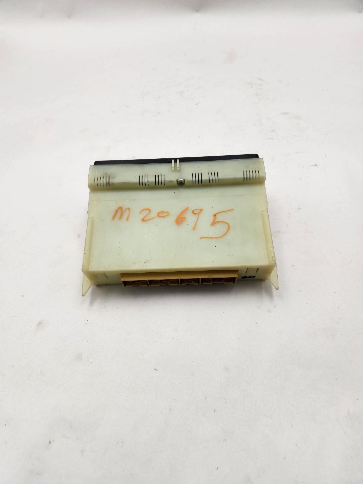 Used A/C Selector Switch fits: 2002 Porsche BOXSTER exc. Turbo black mat Grade A
