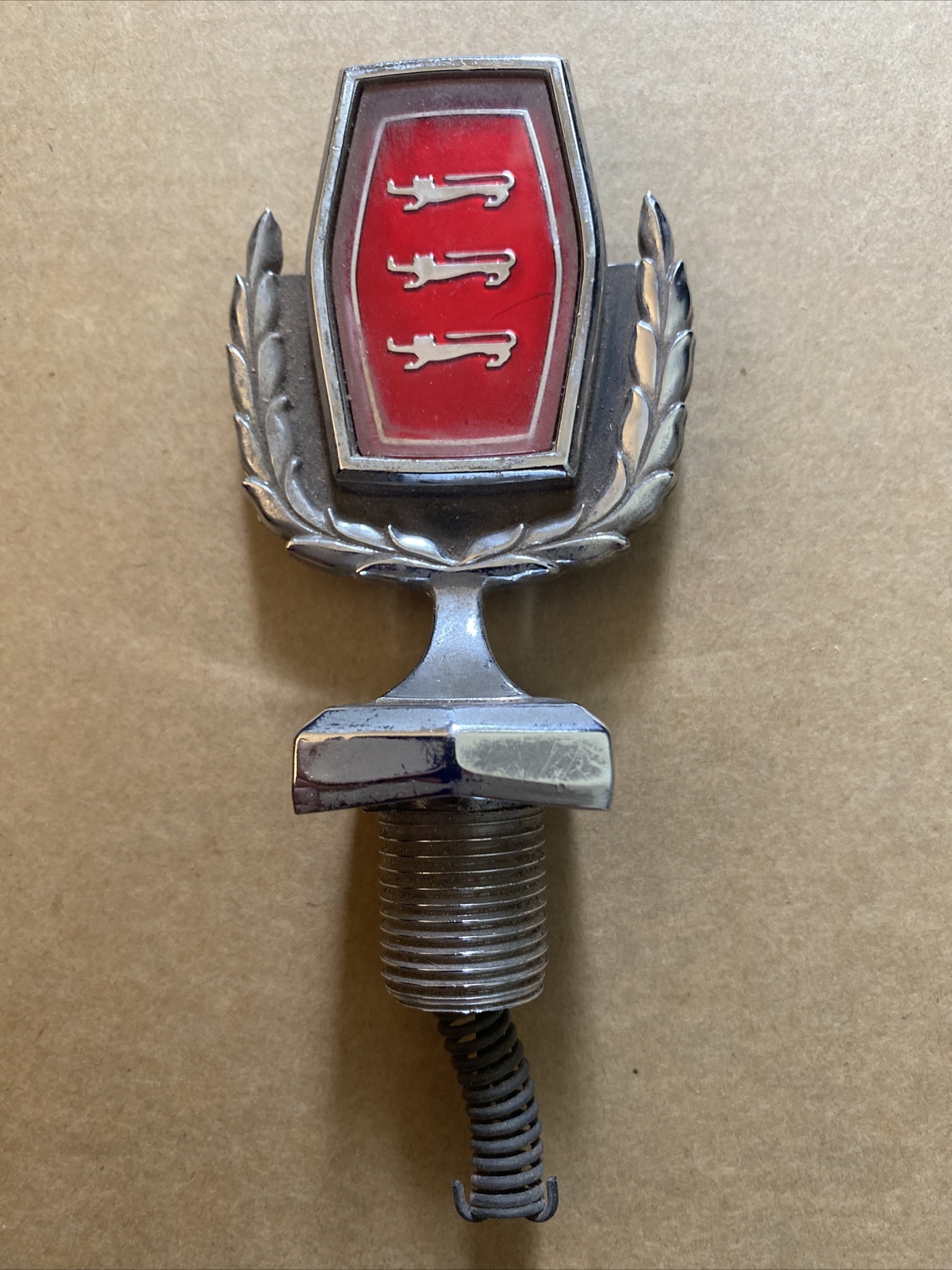 FORD HOOD ORNAMENT E2BZ-16850-A 1967-86 Ford Cars And Trucks FORD HOOD ORNAMENT E2BZ-16850-A 1967-86 Ford Cars And Trucks