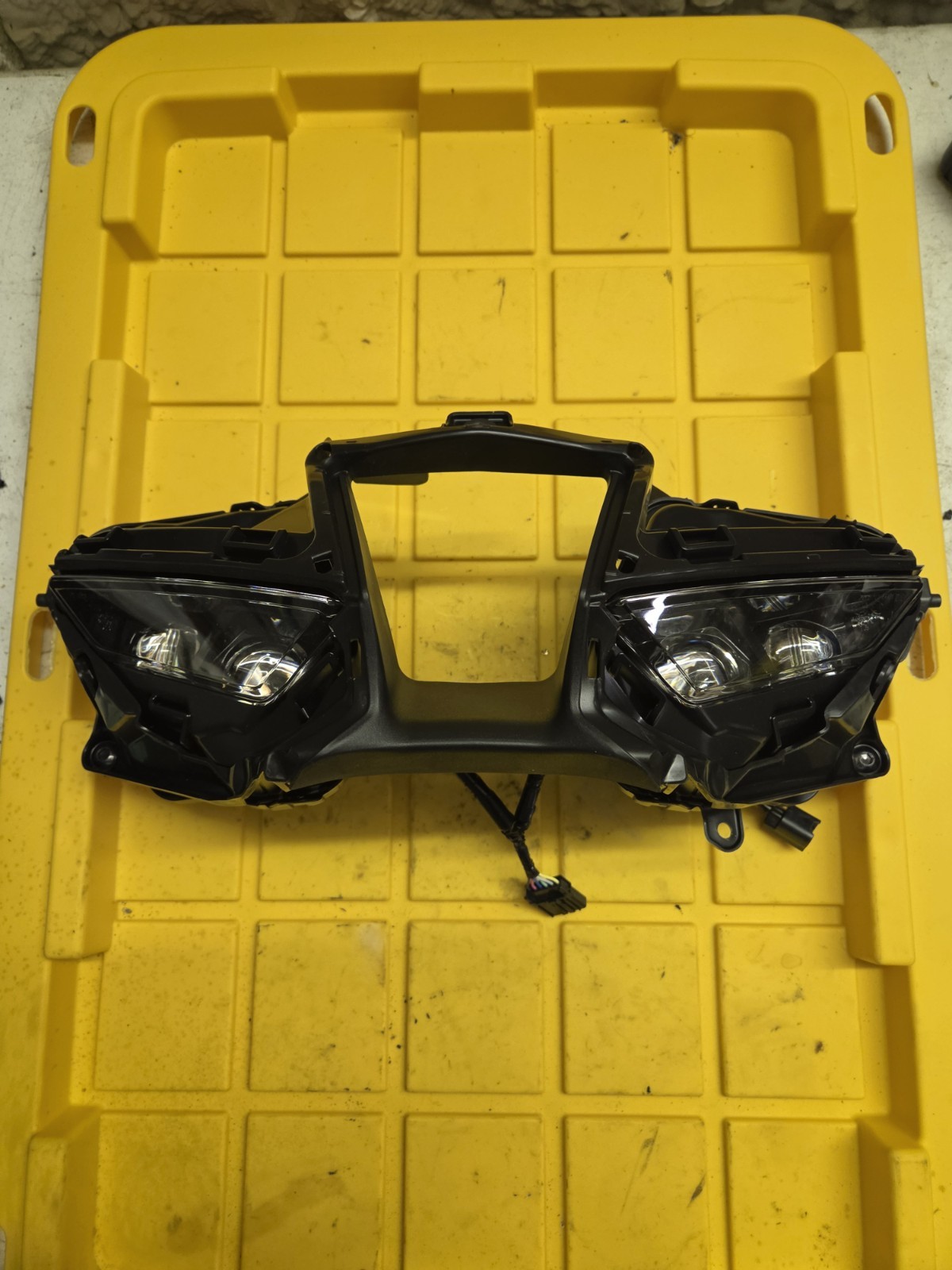 2026 Honda CBR1000RR-R SP headlight OEM #mj6 2026 Honda CBR1000RR-R SP headlight OEM #mj6