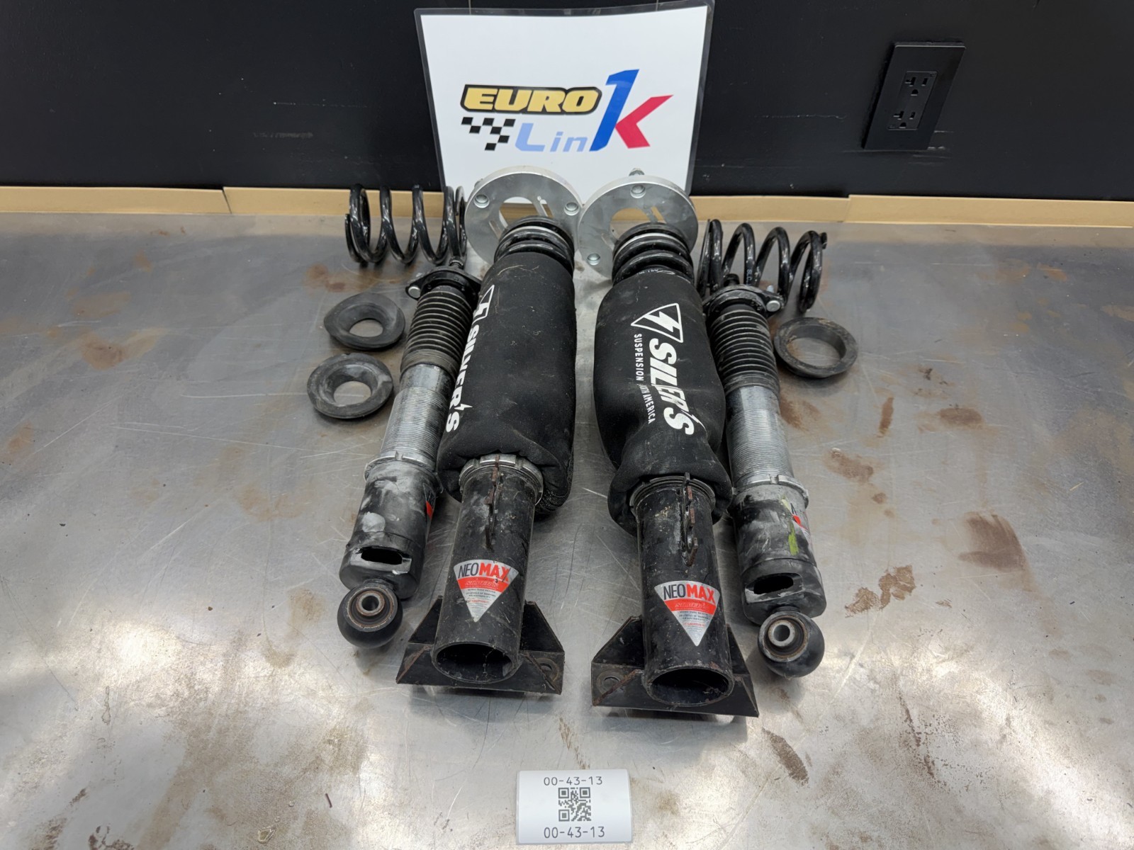 Silver's NEOMAX Coilovers for 97-02 BMW Z3 (E36/7) (6 Cylinder) 2.8L 2.5L 3.0L Silver's NEOMAX Coilovers for 97-02 BMW Z3 (E36/7) (6 Cylinder) 2.8L 2.5L 3.0L