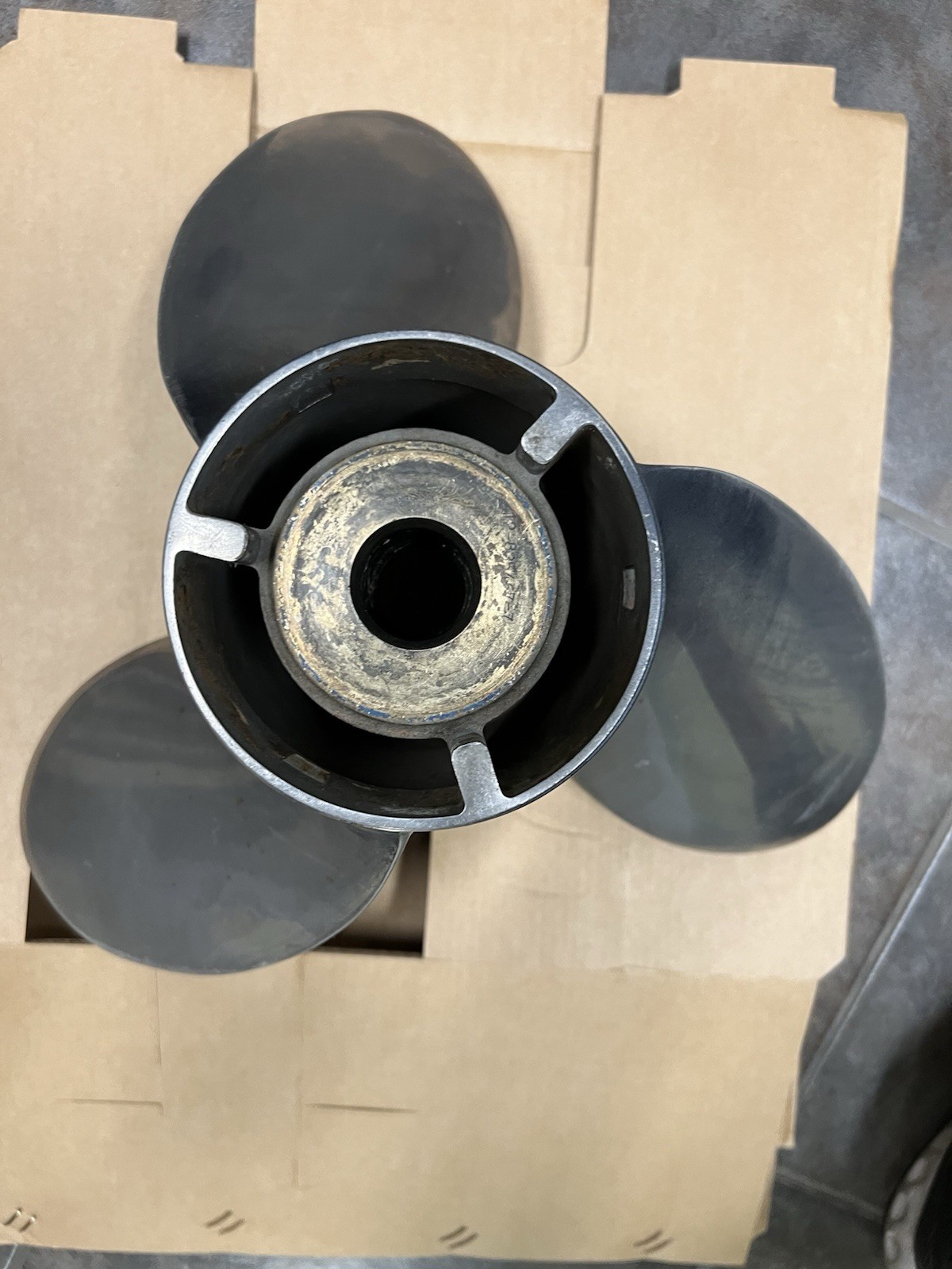 Vintage Mercury Stainless Steel Propeller 14 Inch by 19 Pitch TS 1070 19 Vintage Mercury Stainless Steel Propeller 14 Inch by 19 Pitch TS 1070 19