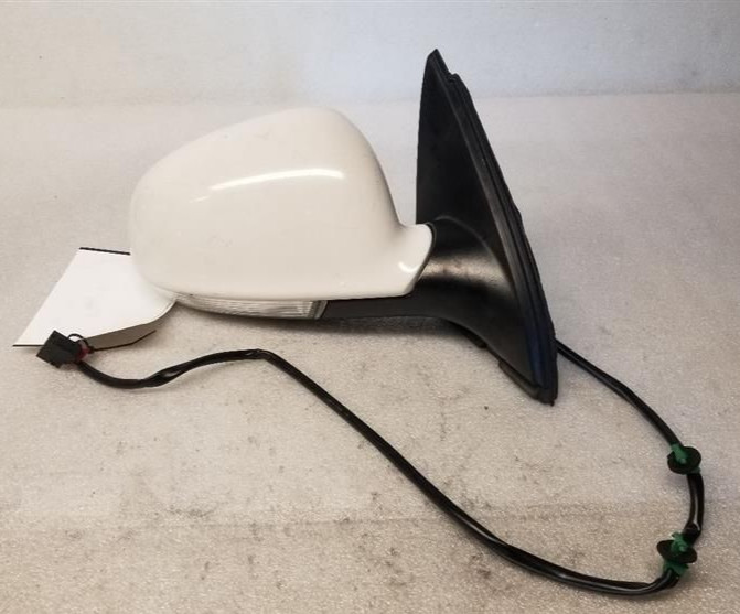 2005-2010 Volkswagen Jetta RH Passenger Side View Mirror Assembly Oem White