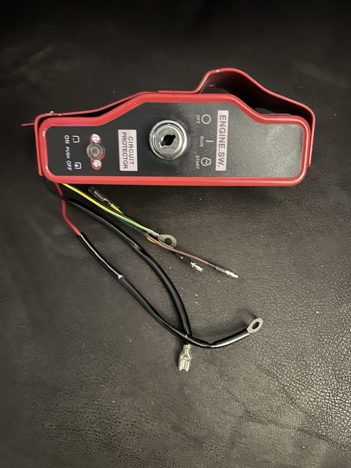 Ignition key switch control box common for small electric-start gas engines Ignition key switch control box common for small electric-start gas engines