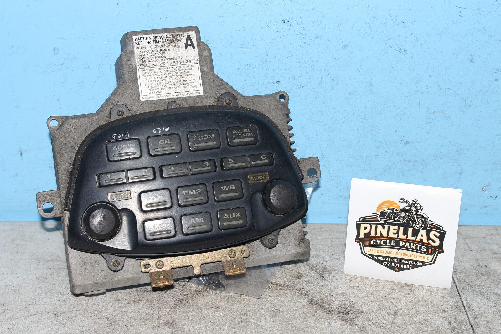 01-05 Honda Goldwing GL1800 Radio Stereo Audio Control Module