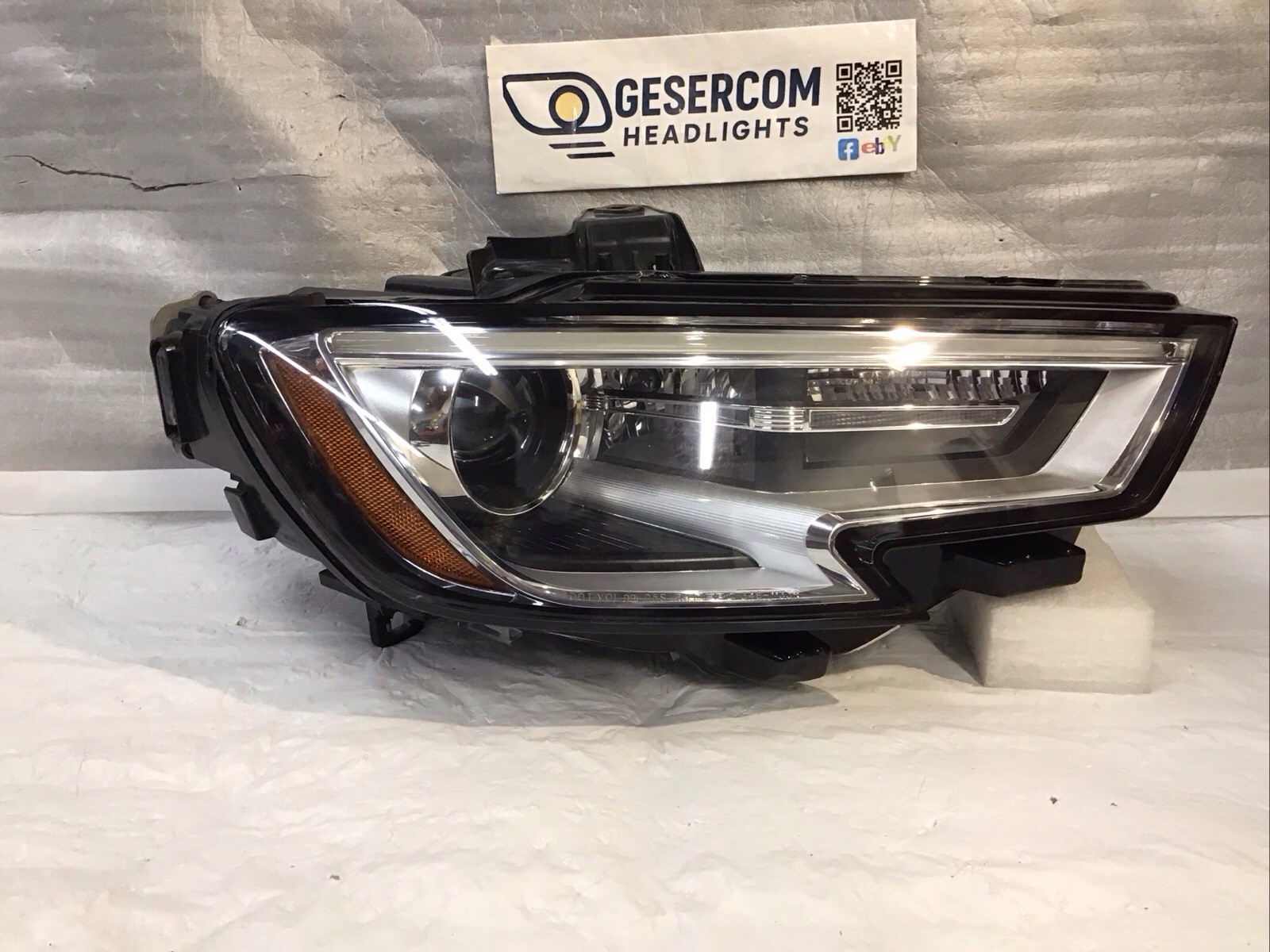 Fits 2017-2020 Audi A3 Xenon HID Headlight Assembly - RH Side CAPA