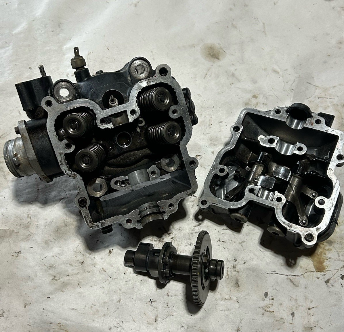 98-02 SUZUKI QUADRUNNER Quadmaster 500 Top End ENGINE CYLINDER HEAD VALVES COVER 98-02 SUZUKI QUADRUNNER Quadmaster 500 Top End ENGINE CYLINDER HEAD VALVES COVER