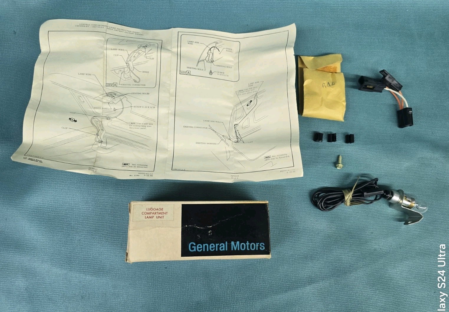 NOS 71 72 CHEVY CHEVELLE NOVA TRUNK ACCESSORY LAMP LIGHT KIT GM 993987 1971 1972 NOS 71 72 CHEVY CHEVELLE NOVA TRUNK ACCESSORY LAMP LIGHT KIT GM 993987 1971 1972