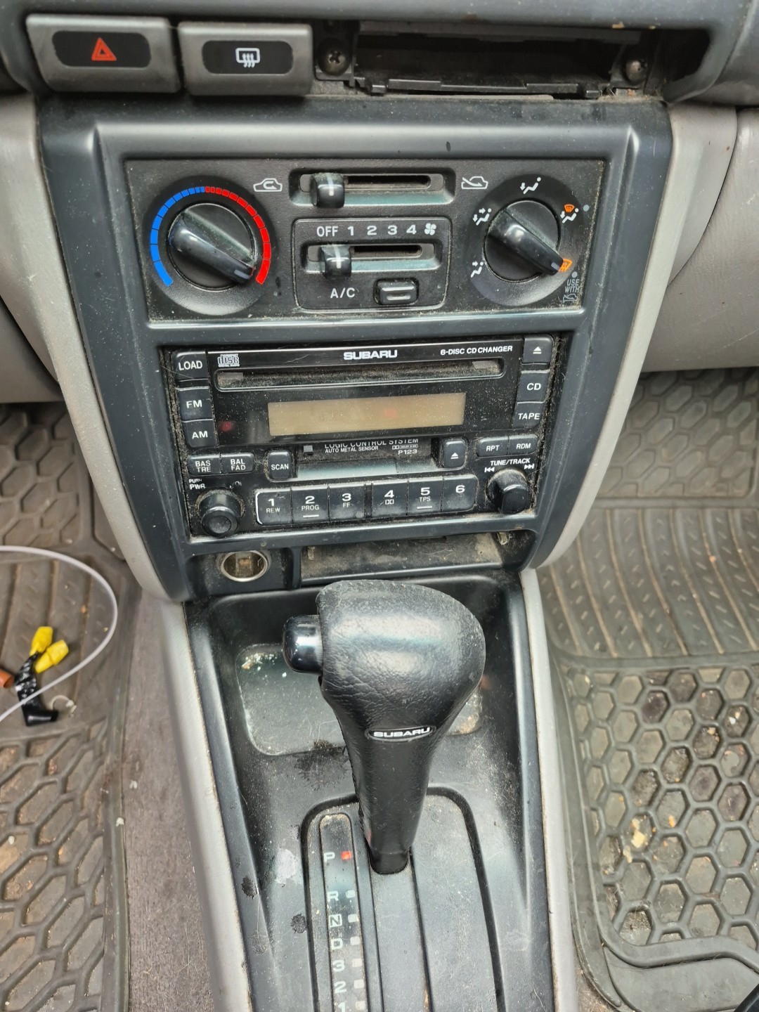 1998-2002 Subaru FORESTER  Radio Trim Stereo Instrument Panel 