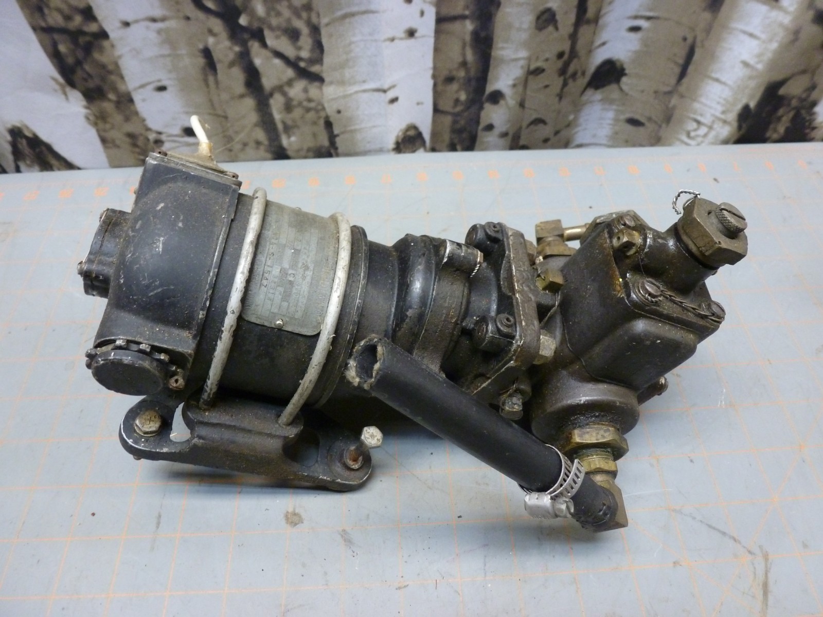 As-Is Candler Hill Tital Fuel Pump AN4101-CH W/Chandler Evans AN-13740 Motor 24V