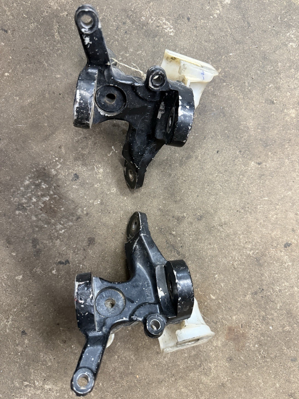 2004 - 2005 Honda TRX450R Spindles Used 2004 - 2005 Honda TRX450R Spindles Used