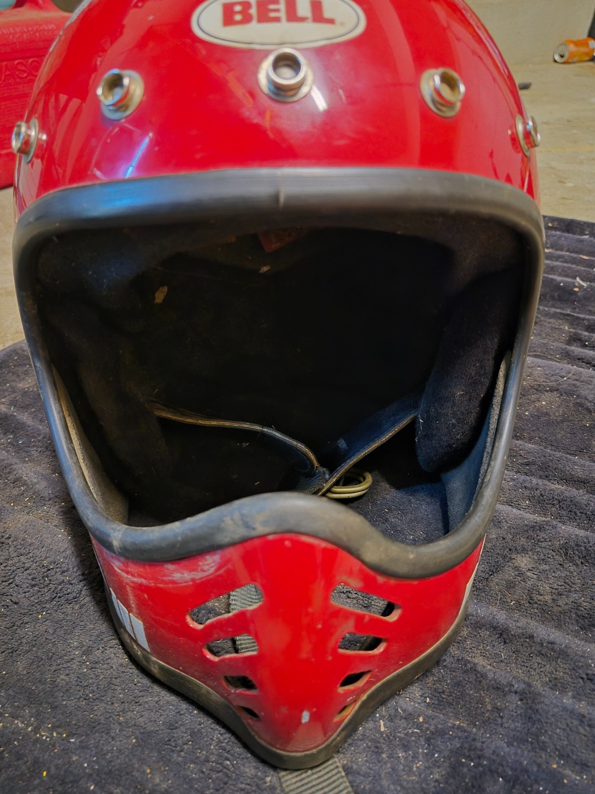***VINTAGE 1975 BELL HELMET***
