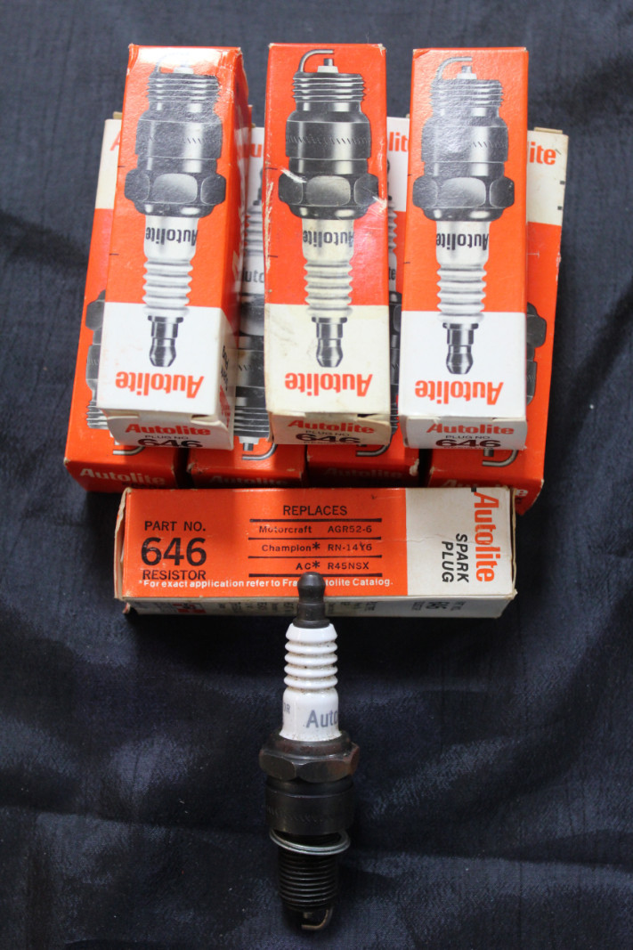 NOS Autolite Spark Plug 646 Eight Pack (C-3)