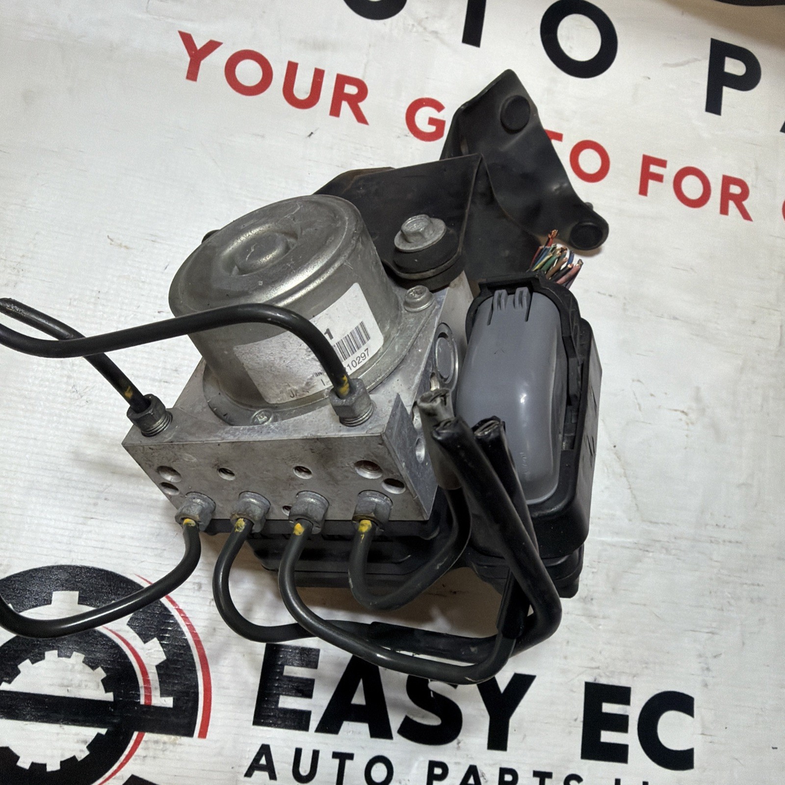 47660CF43A Nissan 350Z 2006-2008 ABS Pump Control OEM
