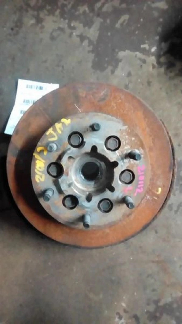 2004-2008 Chevy Colorado Driver Left Front Spindle Knuckle OEM