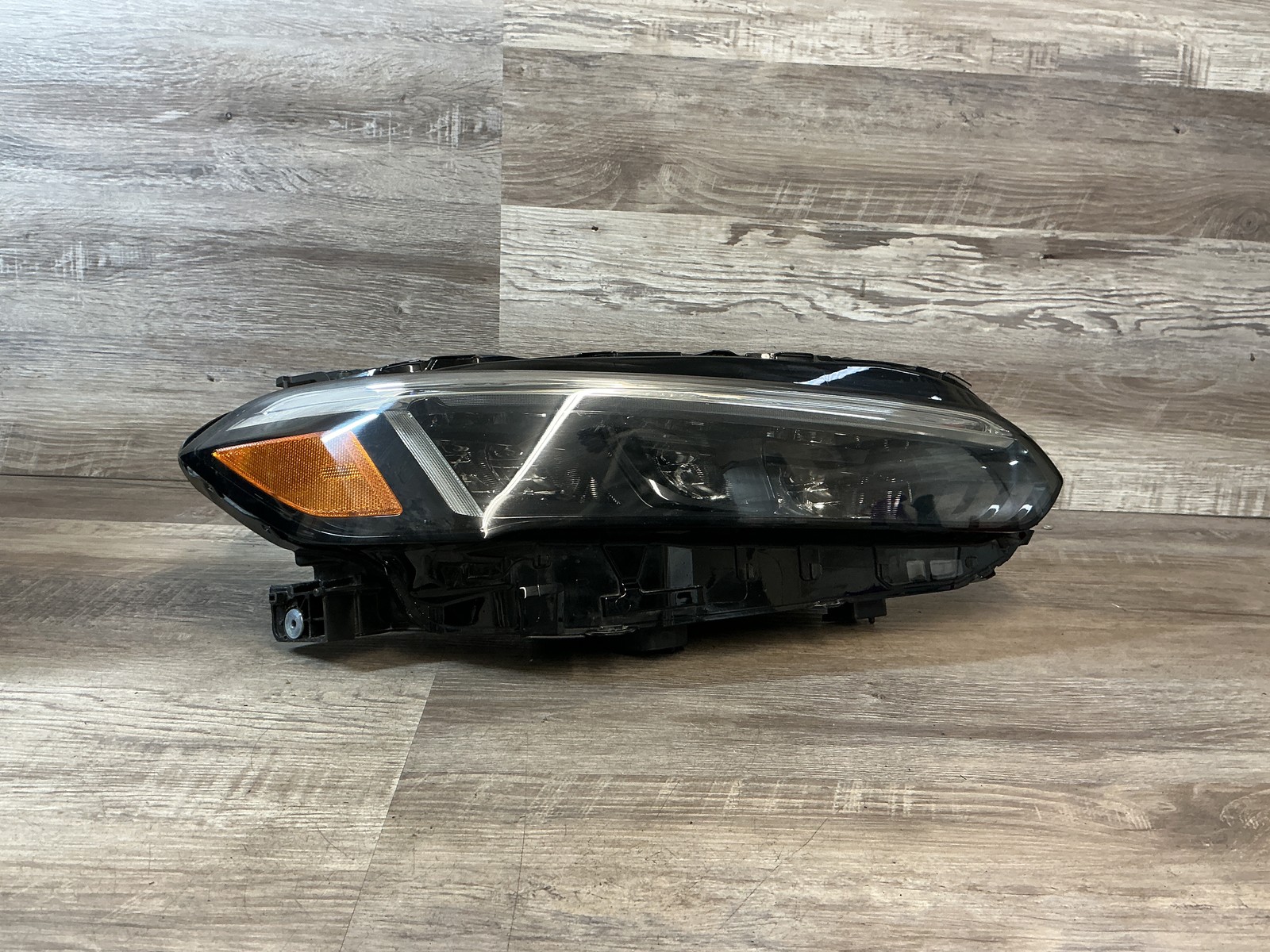 USED - 2022-2025 Honda Civic R Headlamp - OEM
