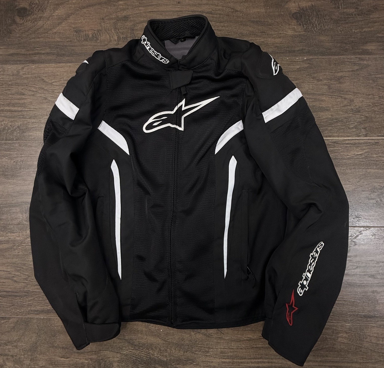 Alpinestars Motorcycle Jacket Stella T-GP Plus R Air Black/White Armor Padded Alpinestars Motorcycle Jacket Stella T-GP Plus R Air Black/White Armor Padded