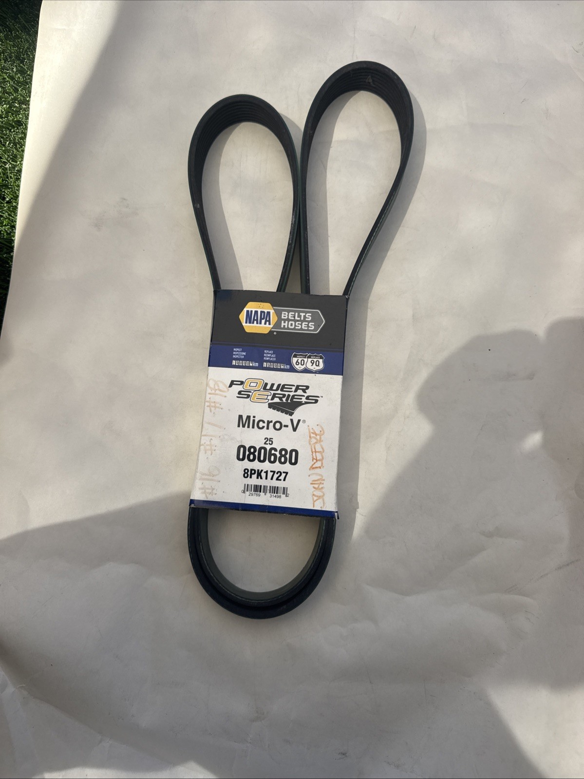 Gates FleetRunner Heavy-Duty Micro-V Serpentine Drive Belt | K080680HD