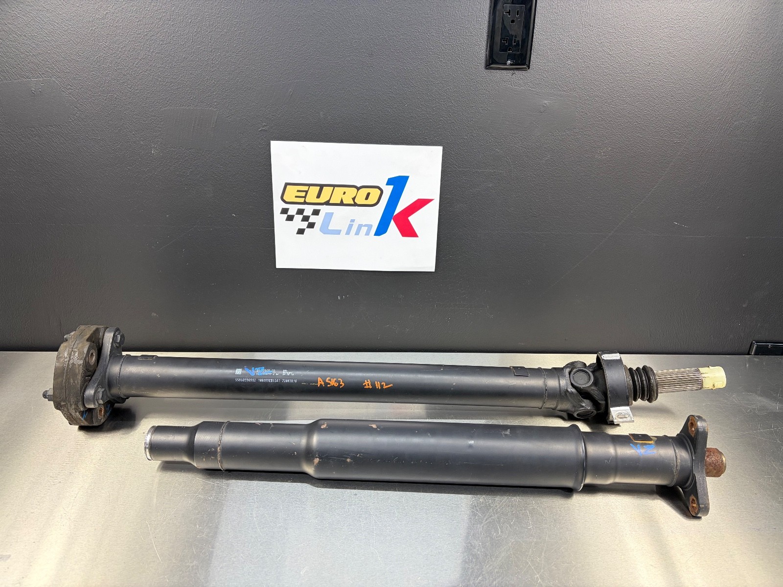 17-23 BMW G30 540i RWD AT Rear Driveshaft Axle Drive Shaft L=1627MM OEM 17-23 BMW G30 540i RWD AT Rear Driveshaft Axle Drive Shaft L=1627MM OEM