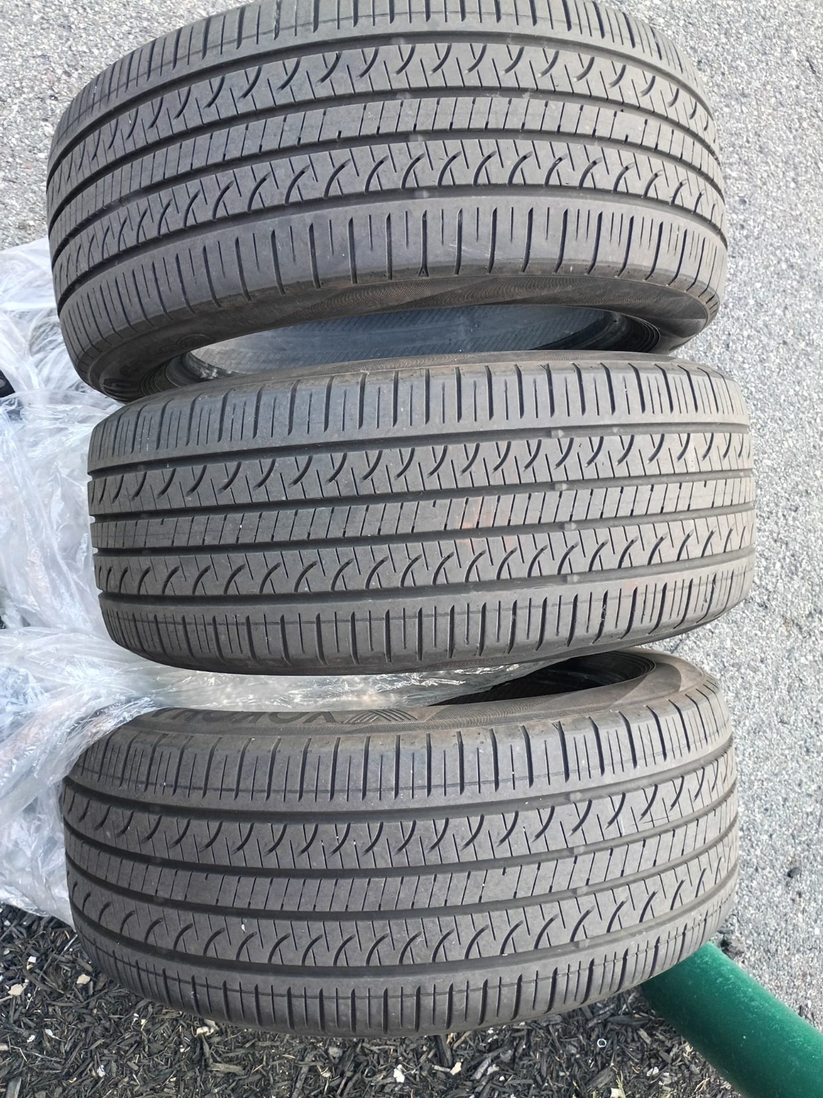 Set of 3 Yokohama Avid GT 225/55R17 Tires – All Season Set of 3 Yokohama Avid GT 225/55R17 Tires – All Season