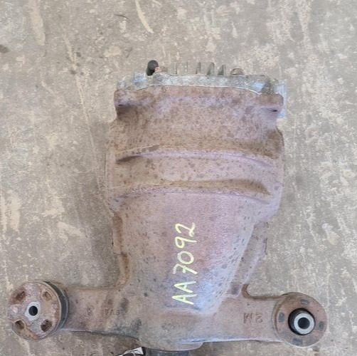 2004-2006 Lexus LS430  Rear Differential Axle Carrier OEM