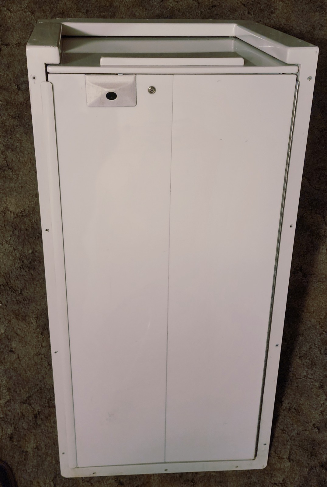 94 95 96 97 98 99 2000 01 02 Crownline 266 Bowrider Boat cabin door doors