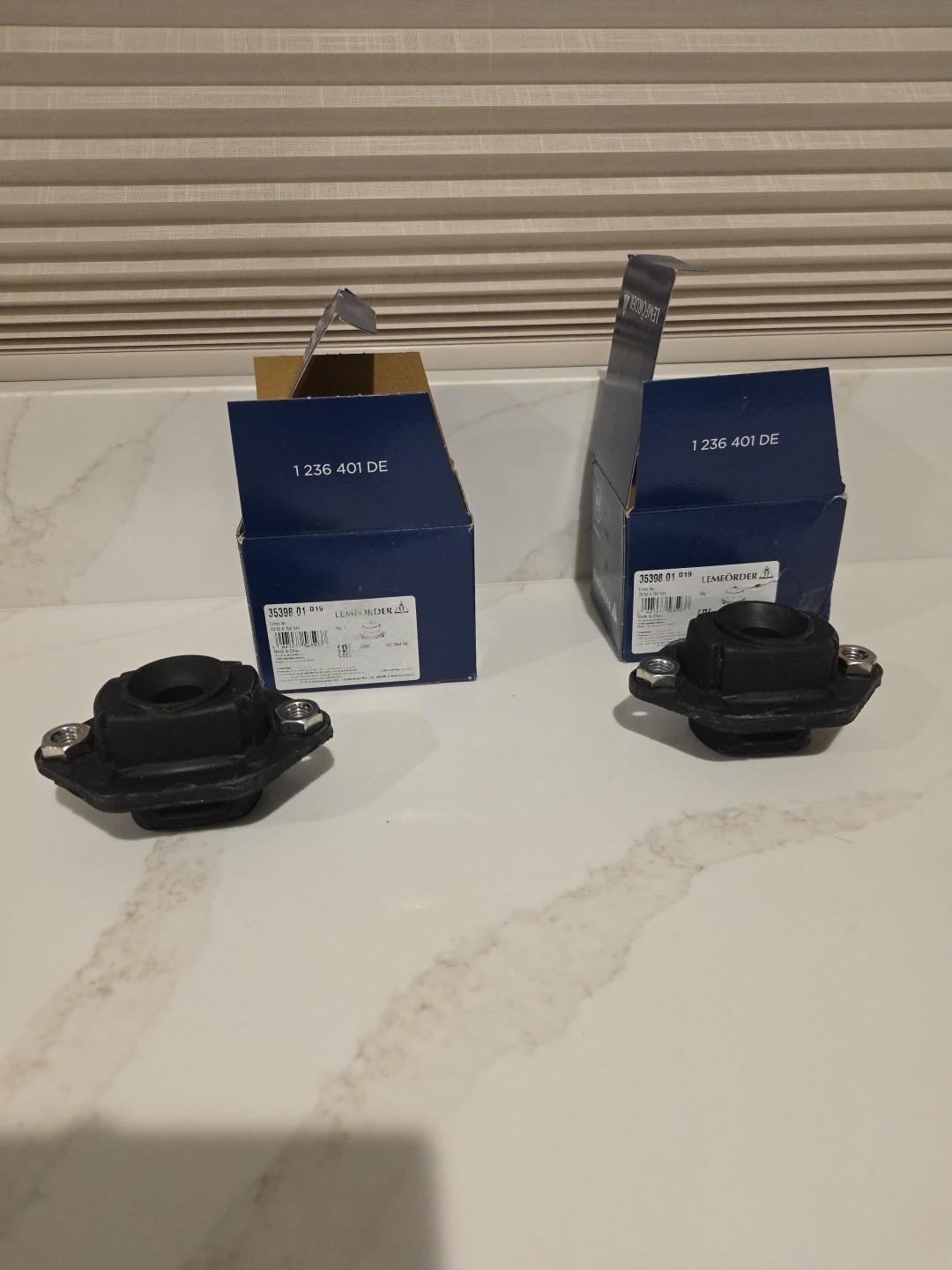 NEW Lemfoerder 35398 01 Suspension Strut Mount For BMW - Set Of 2