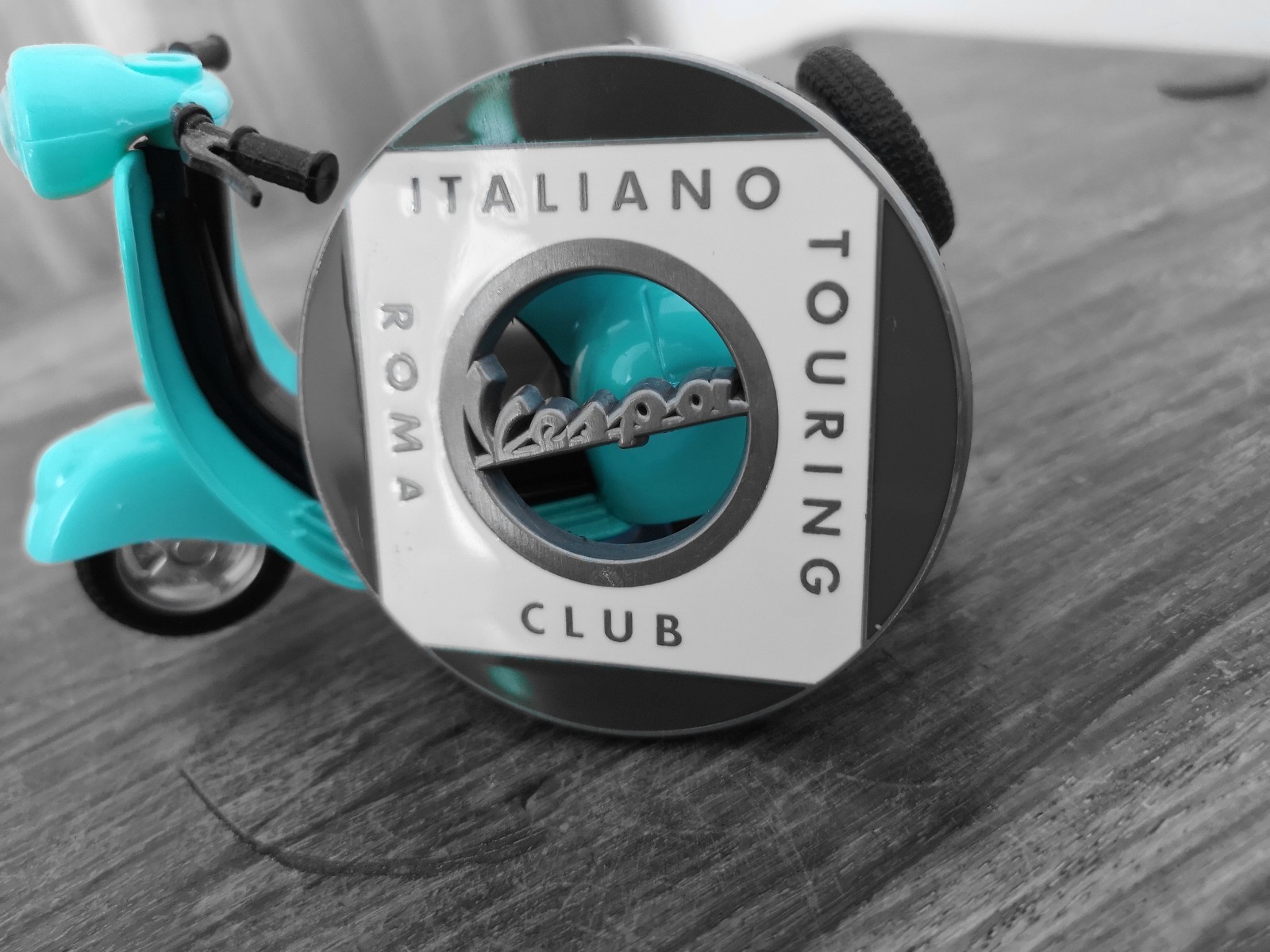 Vintage PIAGGIO VESPA Italian Club badge - scooter badge - motorcycle badge