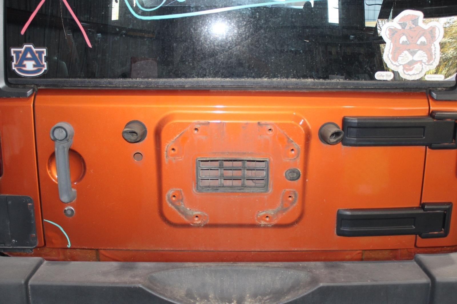 ⚠️DMG⚠️ 11-18 Wrangler JK Mango Tango Orange Rear Back Tailgate Door Lower WTY