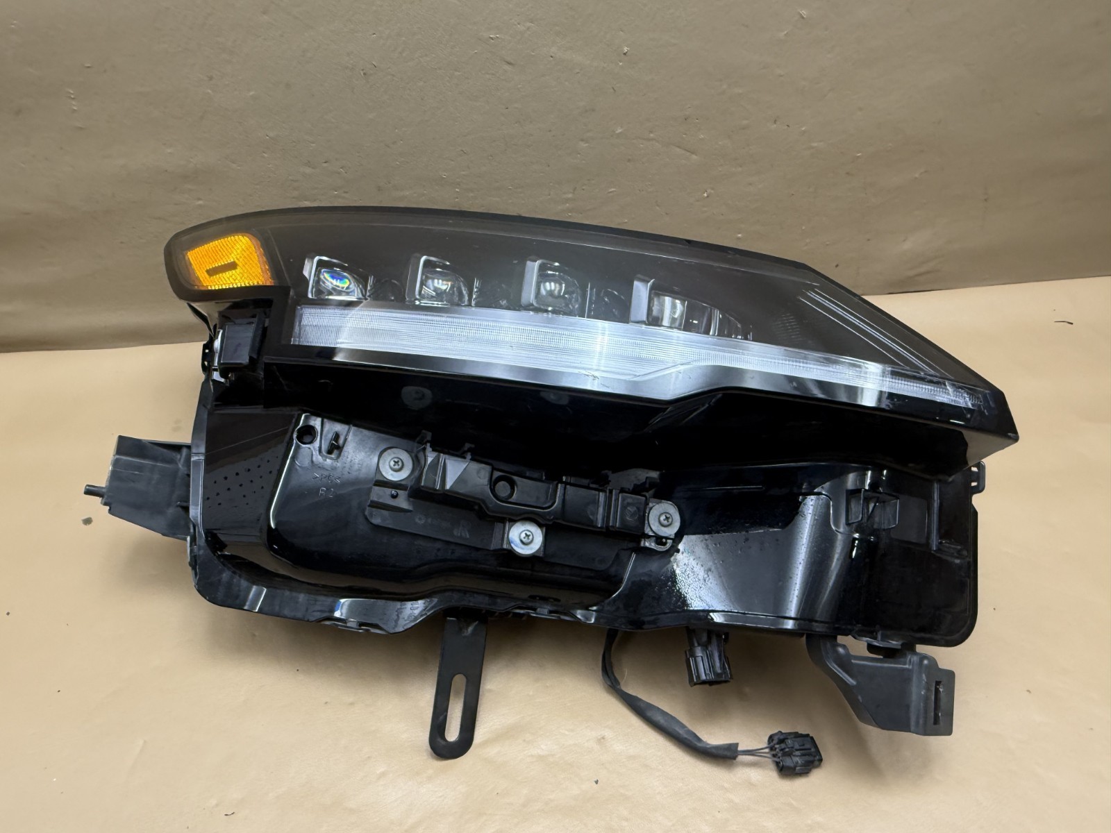 MINT OEM 2025-2027 Nissan Kicks SR SV Full LED Headlight Right 26010-7LF5A