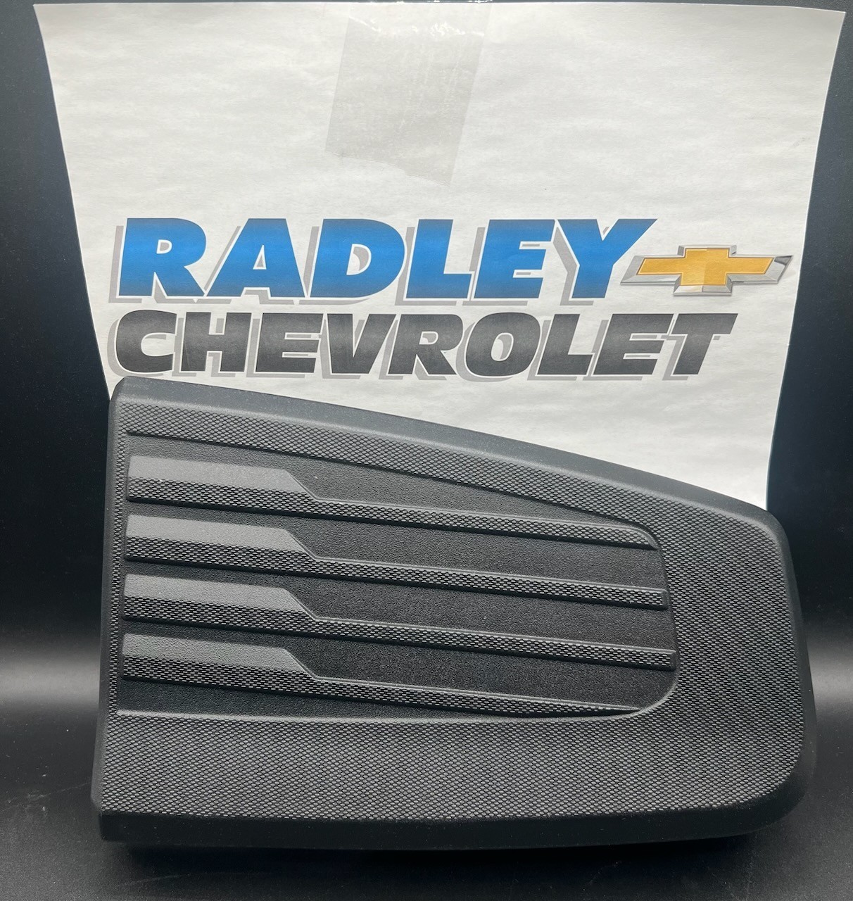 NEW RADLEY CHEVROLET GM OEM Step Bar Assembly cap Front 84173416 86552072 NEW RADLEY CHEVROLET GM OEM Step Bar Assembly cap Front 84173416 86552072