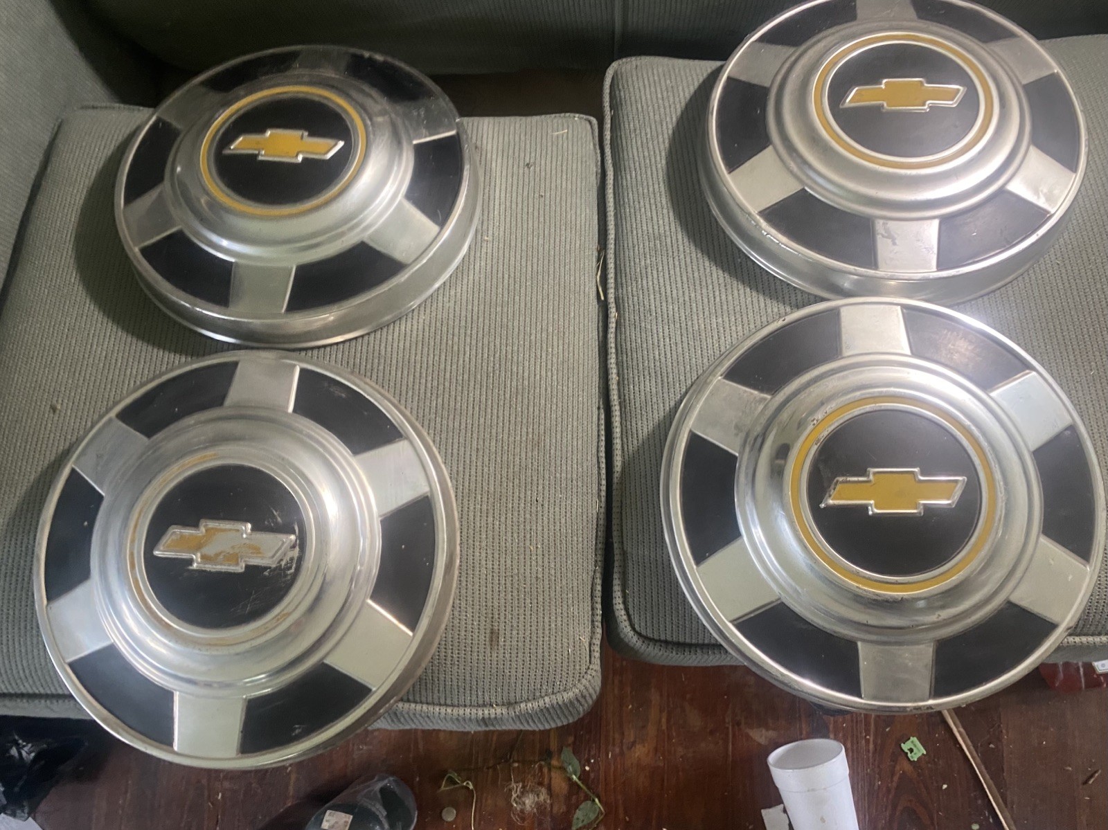 (4) Vintage Chevrolet 1973-87 3/4 1 Ton C20 Truck Dog Dish Pickup 12\ (4) Vintage Chevrolet 1973-87 3/4 1 Ton C20 Truck Dog Dish Pickup 12\