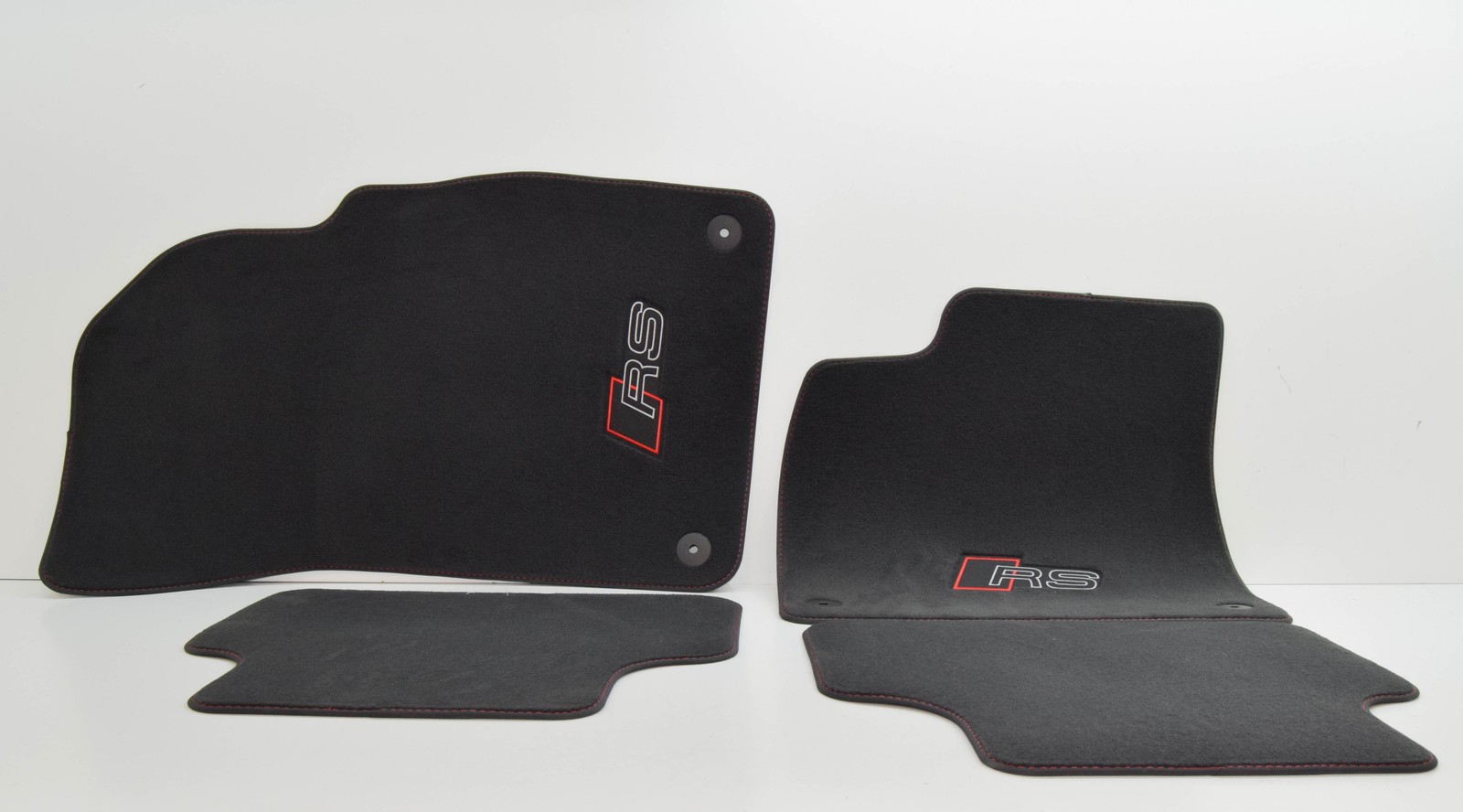 NEW AUDI Q8 RS FRONT AND REAR FLOOR MAT SET LHD 4M1863011HRPP ORIGINAL NEW AUDI Q8 RS FRONT AND REAR FLOOR MAT SET LHD 4M1863011HRPP ORIGINAL