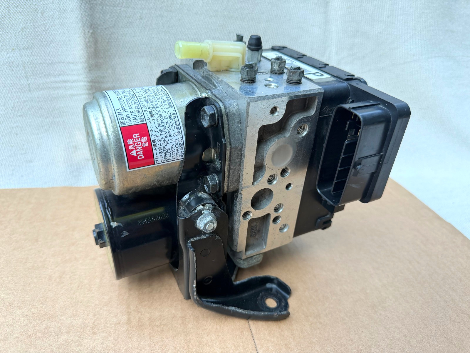2007-2011 Toyota Camry Hybrid Anti Lock ABS Brake Pump 44510-30290 OEM