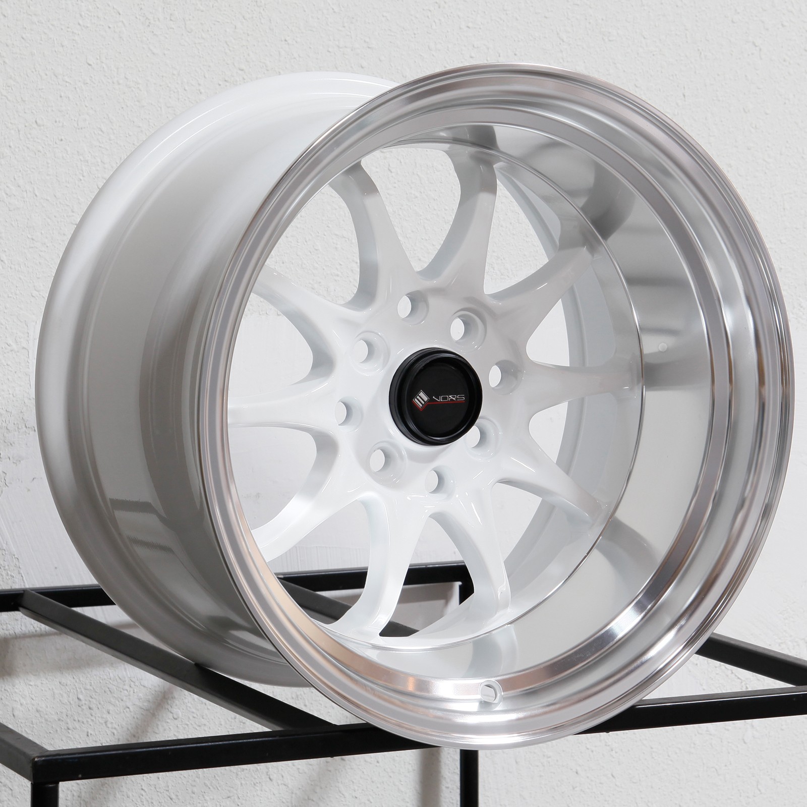 One 15x9 Vors TR3 4x100/4x114.3 0 White Wheel Rim 73.1 One 15x9 Vors TR3 4x100/4x114.3 0 White Wheel Rim 73.1
