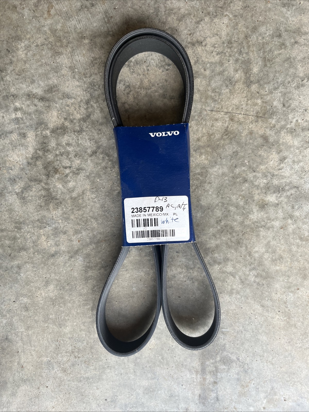 NOS Volvo 23857789 OEM 8-Rib Serpentine Drive Belt D11 D13 VNL VNM VHD