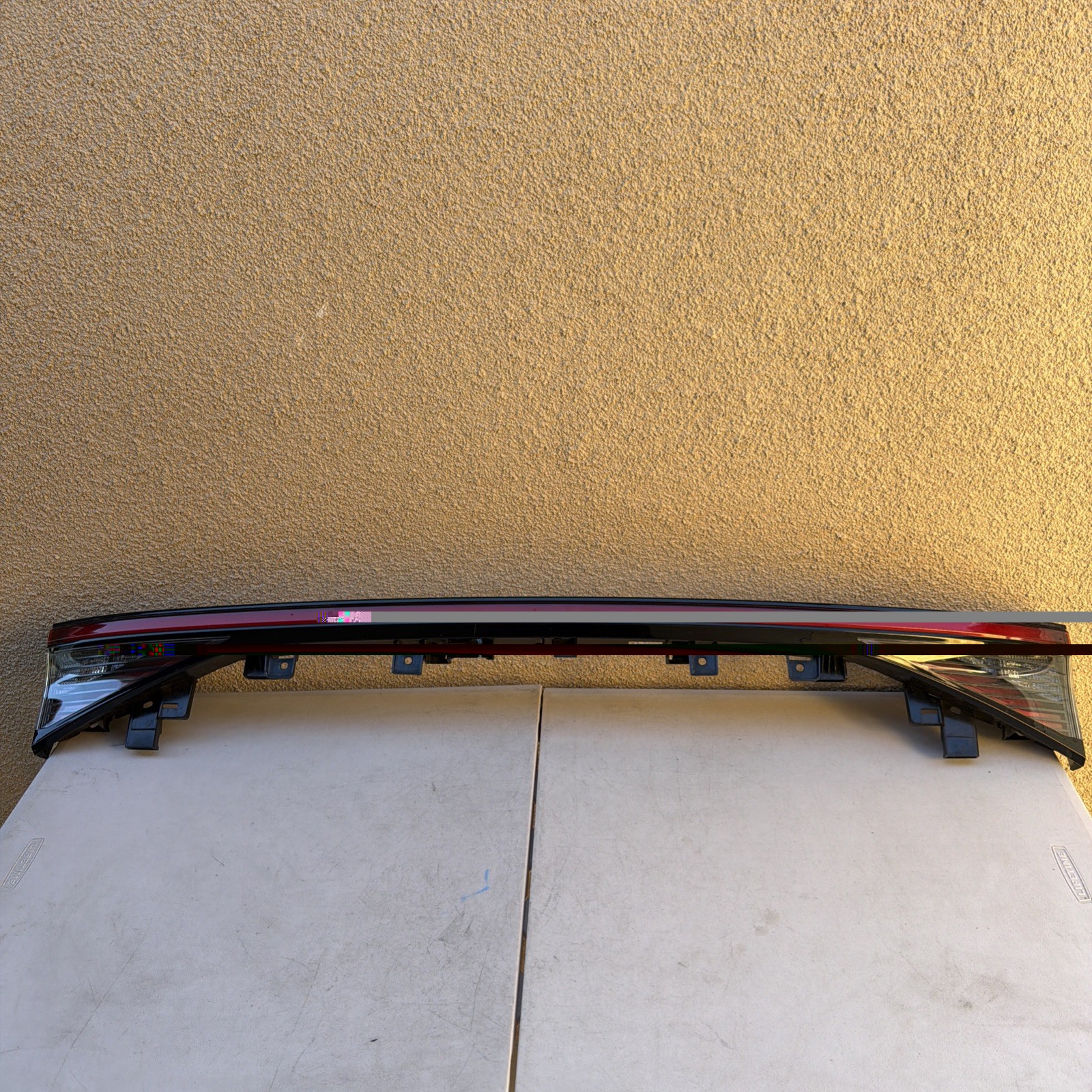 2023-2025 TOYOTA BZ4X CENTER TAIL LIGHT  OEM